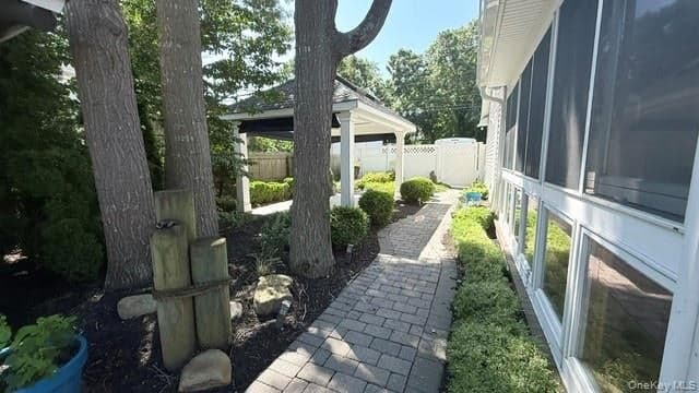 283 William Floyd Parkway thumbnail 6