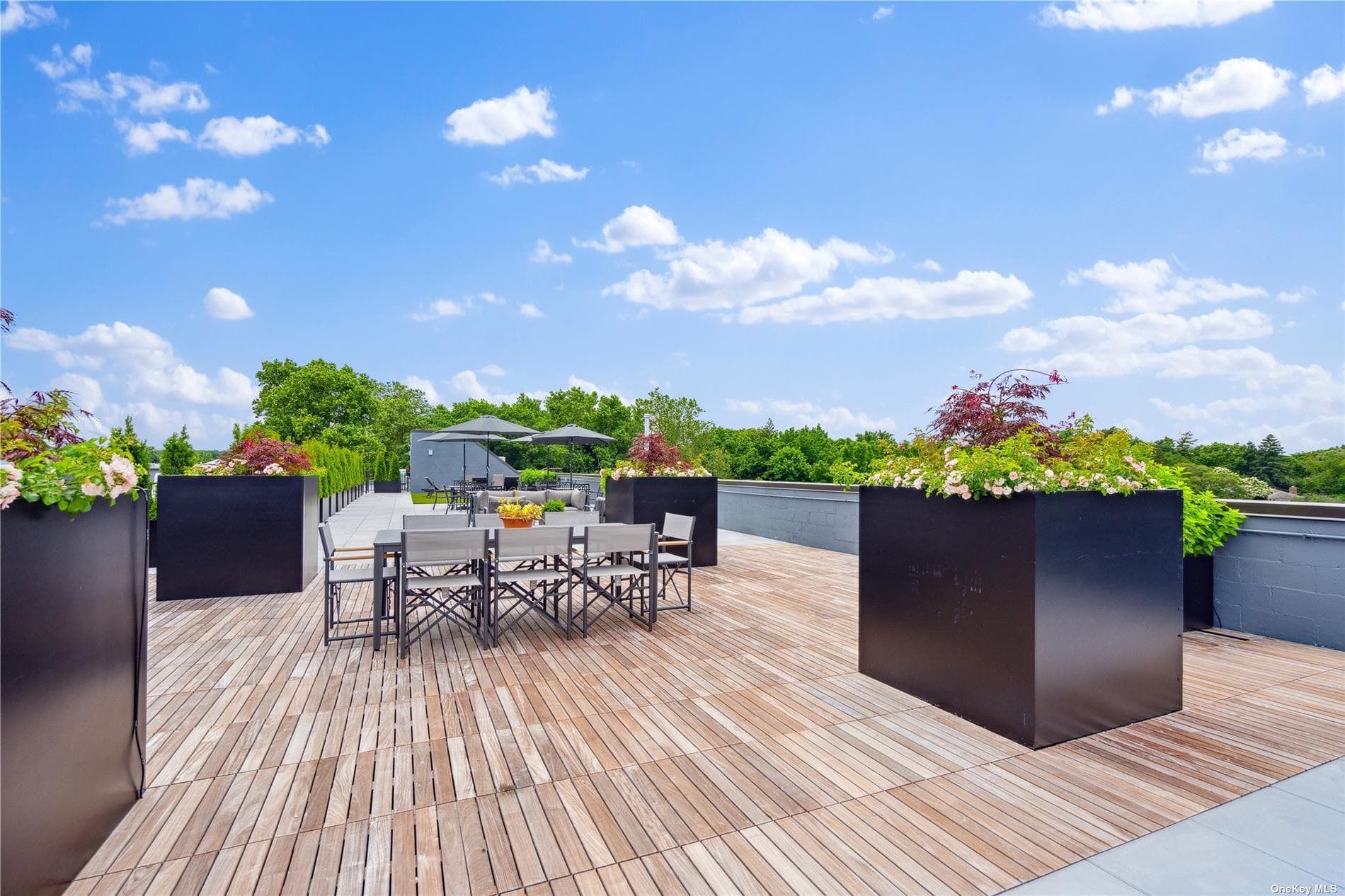 218 Middle Neck Road Unit: 108 thumbnail 16
