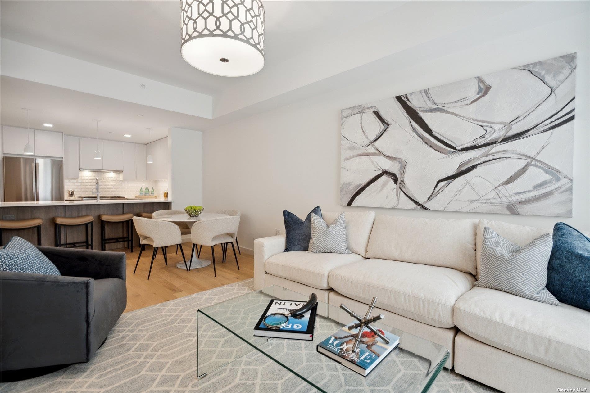 218 Middle Neck Road Unit: 108, Great Neck
