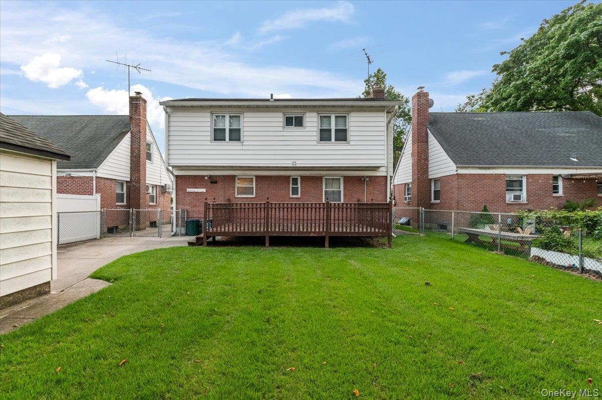 7607 Hewlett Street thumbnail 29