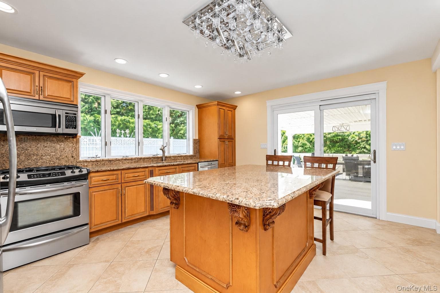 330 Bayville Avenue thumbnail 16