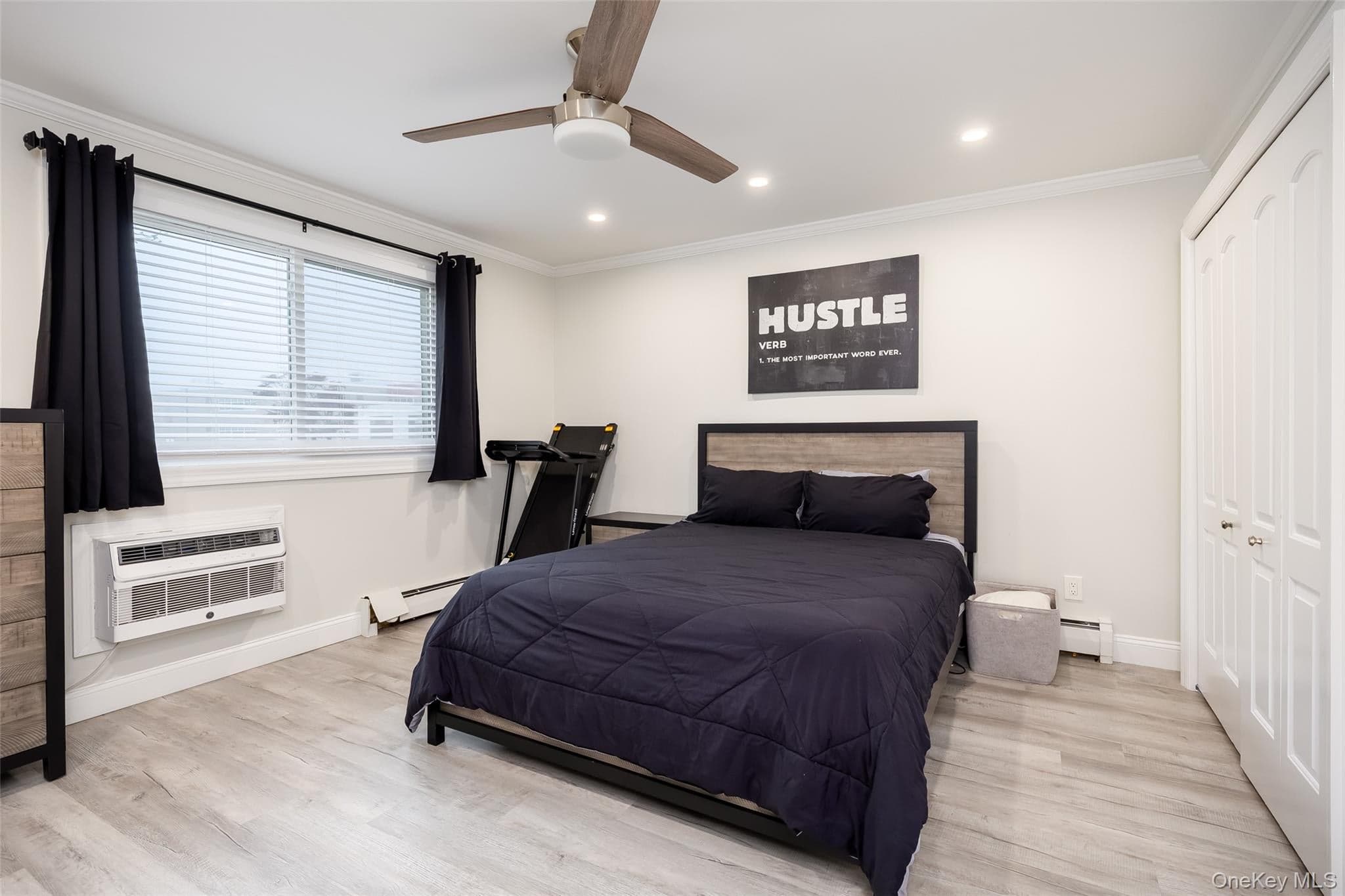 200 Merrick Road Unit: F thumbnail 23