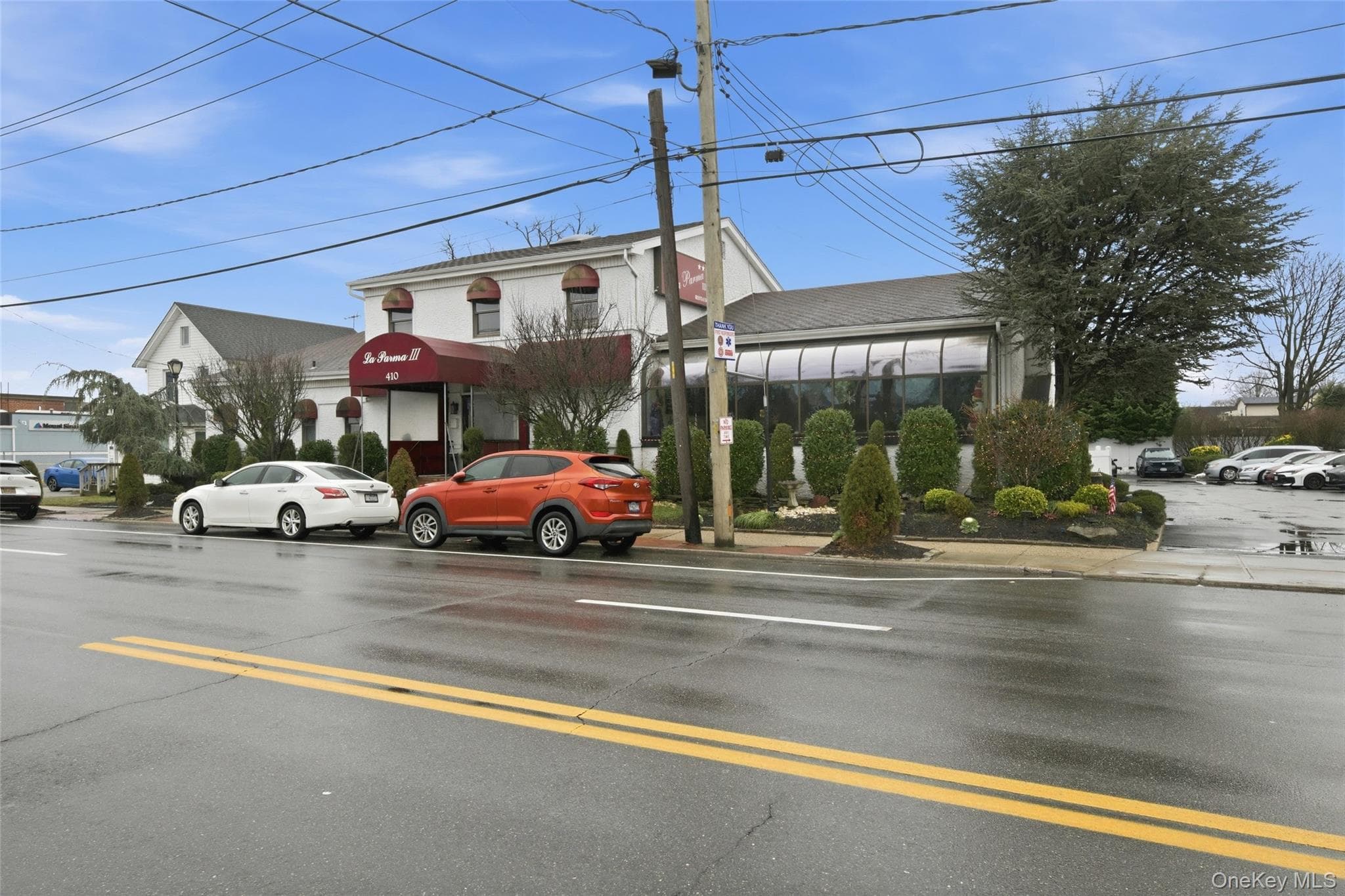 410 Merrick Road thumbnail 4