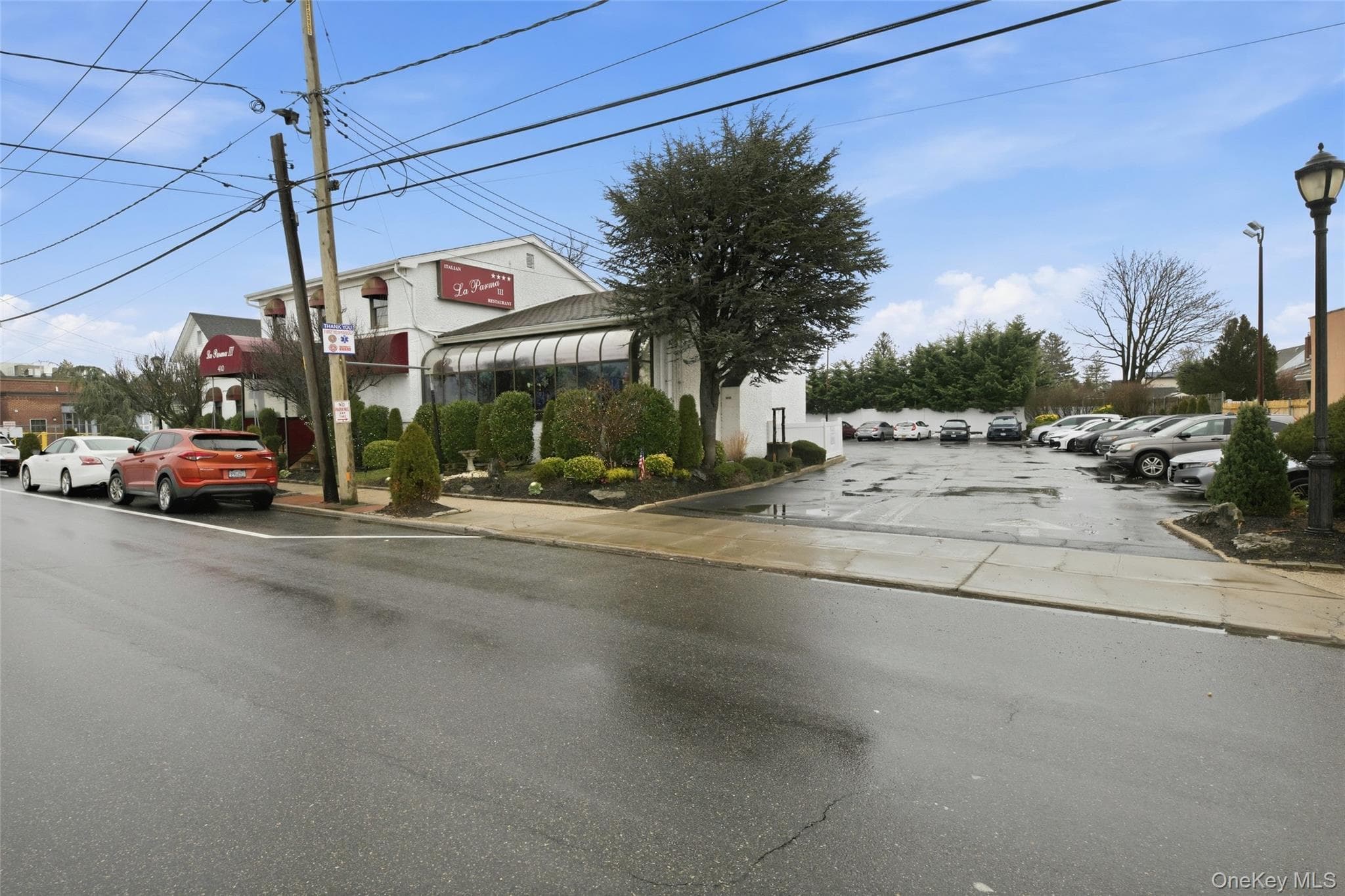 410 Merrick Road thumbnail 5