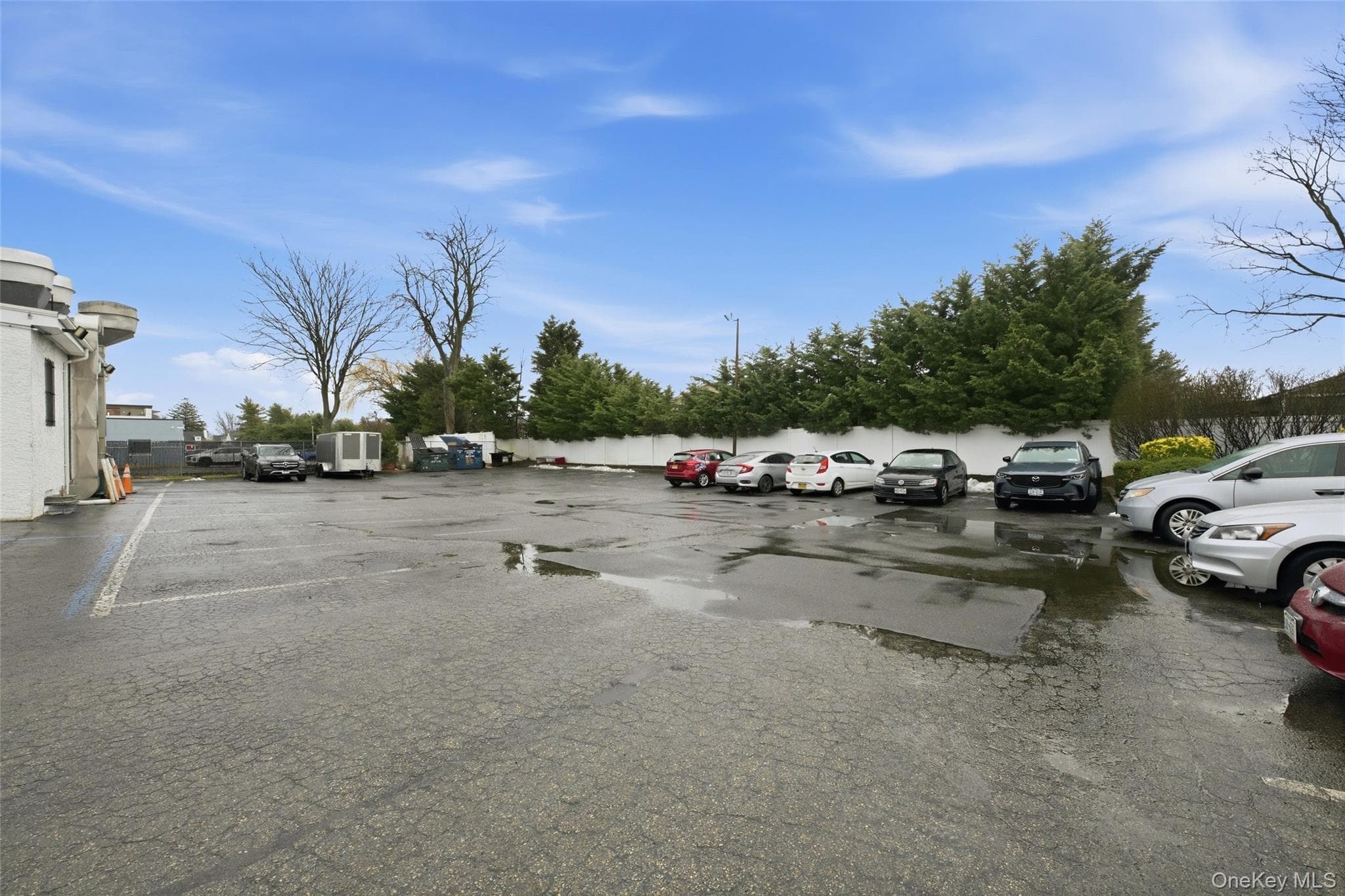 410 Merrick Road thumbnail 32
