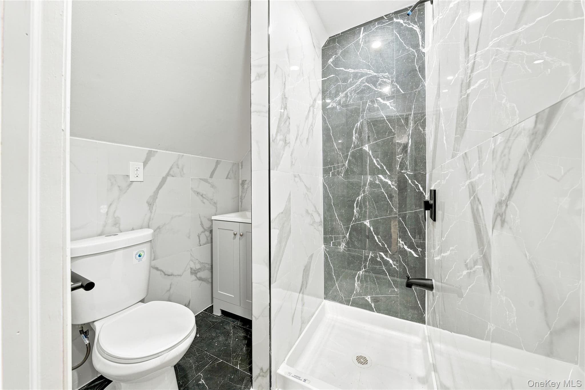 13714 Bedell Street thumbnail 6