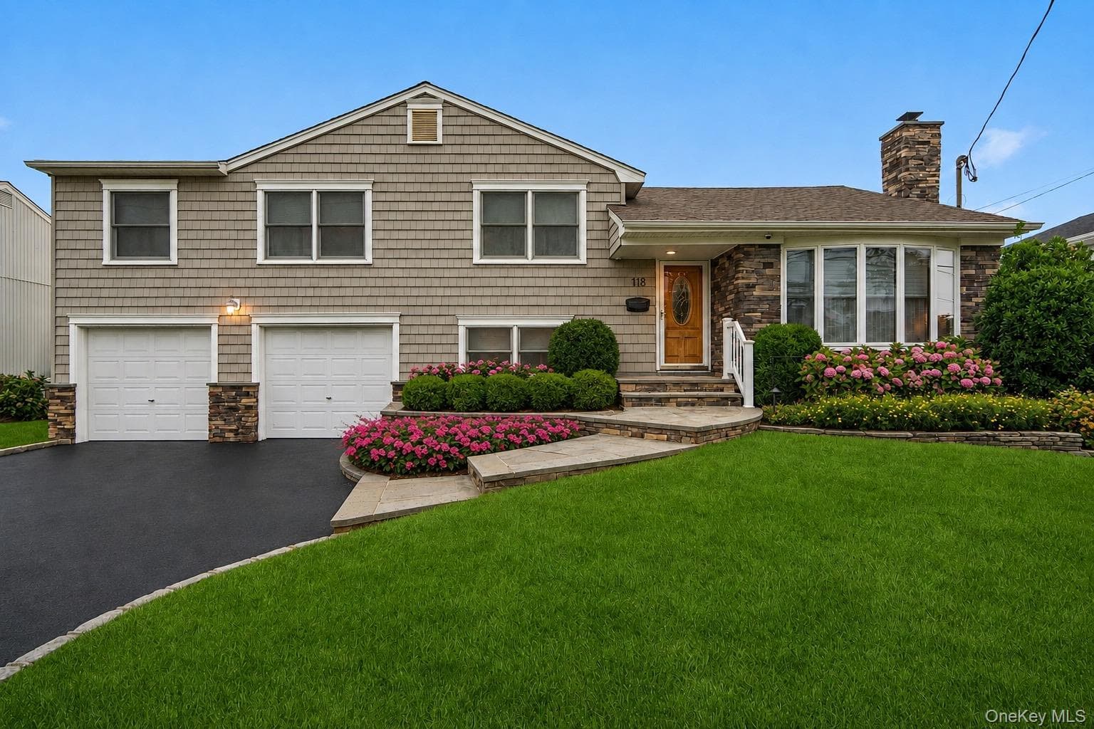 118 Chester Avenue, Massapequa Park