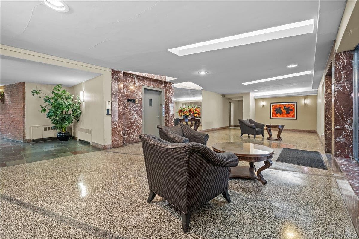 3635 Johnson Avenue Unit: 6H thumbnail 2