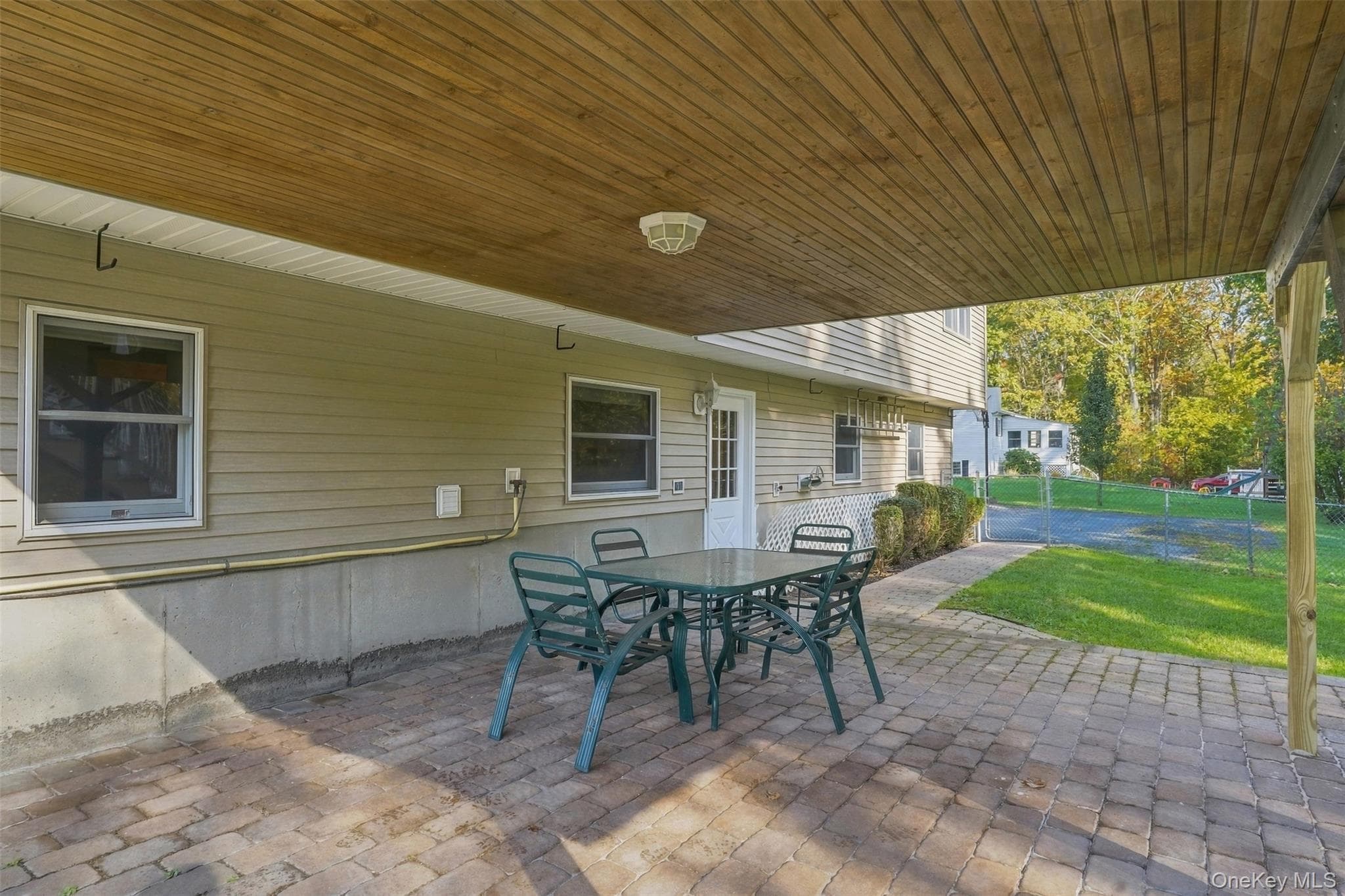 98 Browns Road thumbnail 38