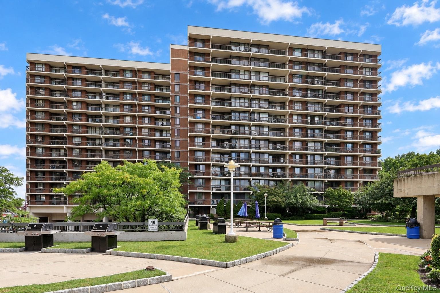 150-38 Union Turnpike Unit: 8D, Flushing