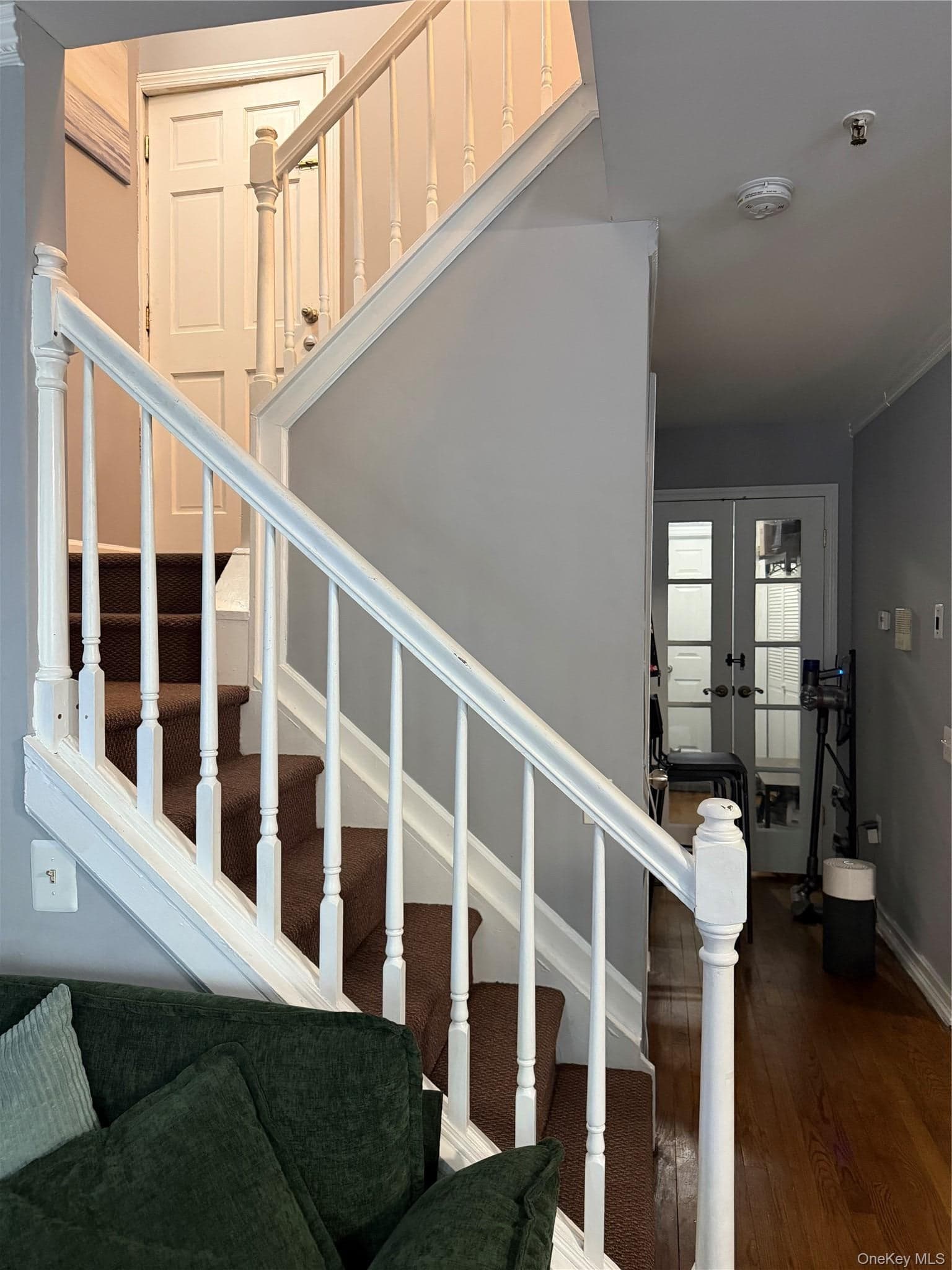 757 Elton Avenue thumbnail 2