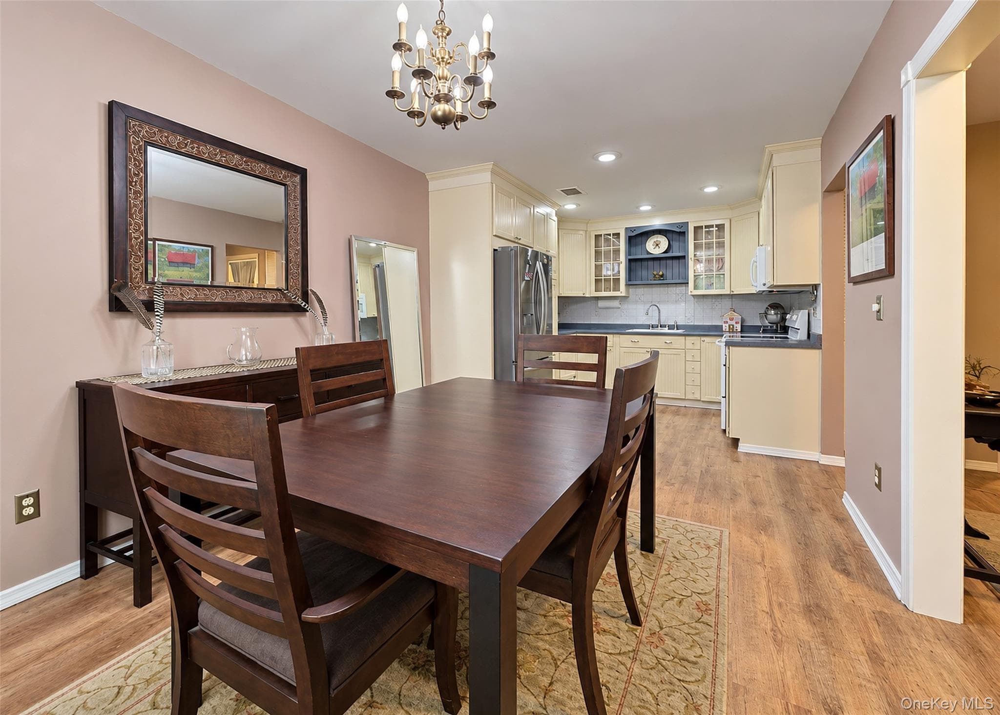 810 Woodland Court thumbnail 8