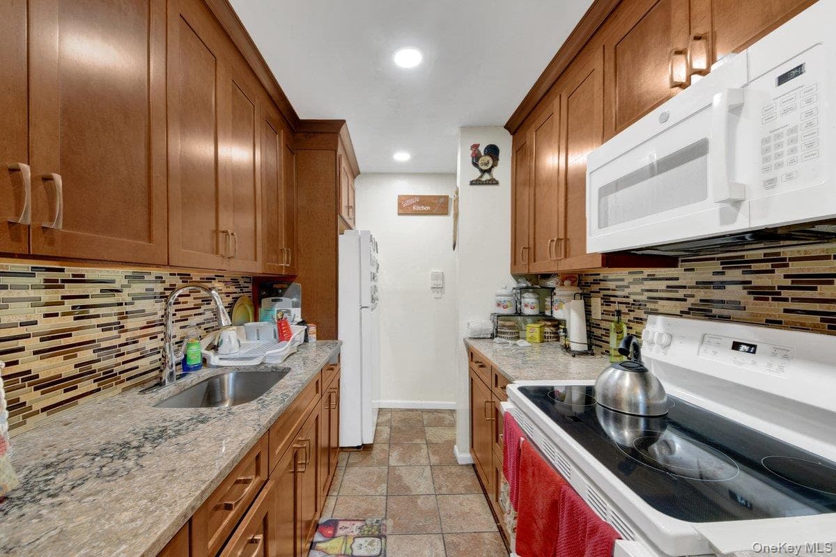 51 Lorraine Terrace Unit: 224 thumbnail 8