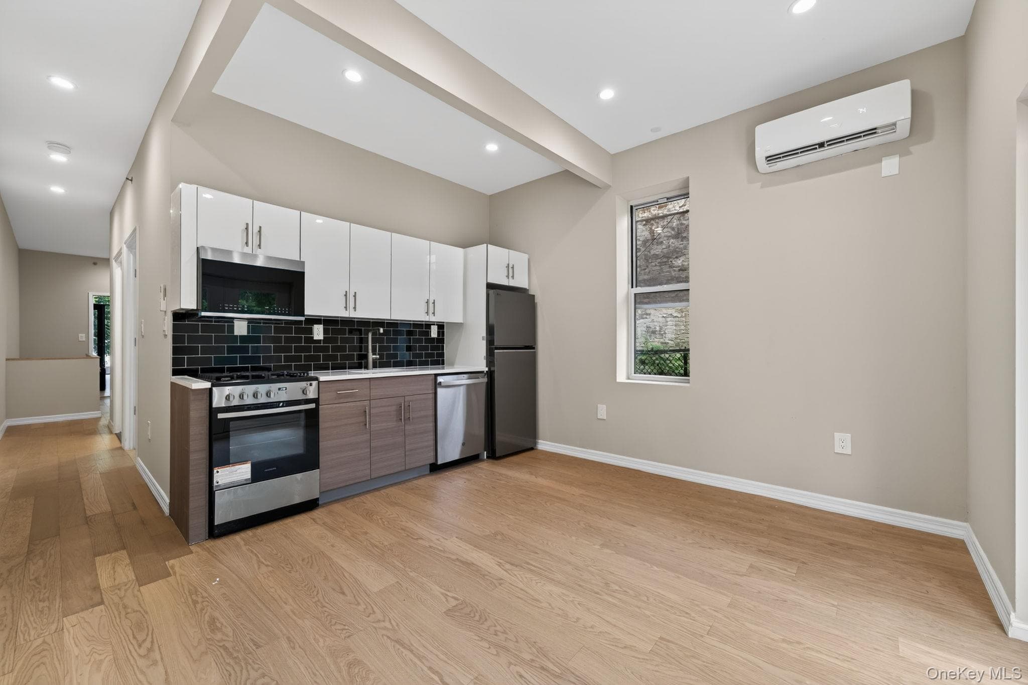 663 Macdonough Street thumbnail 5
