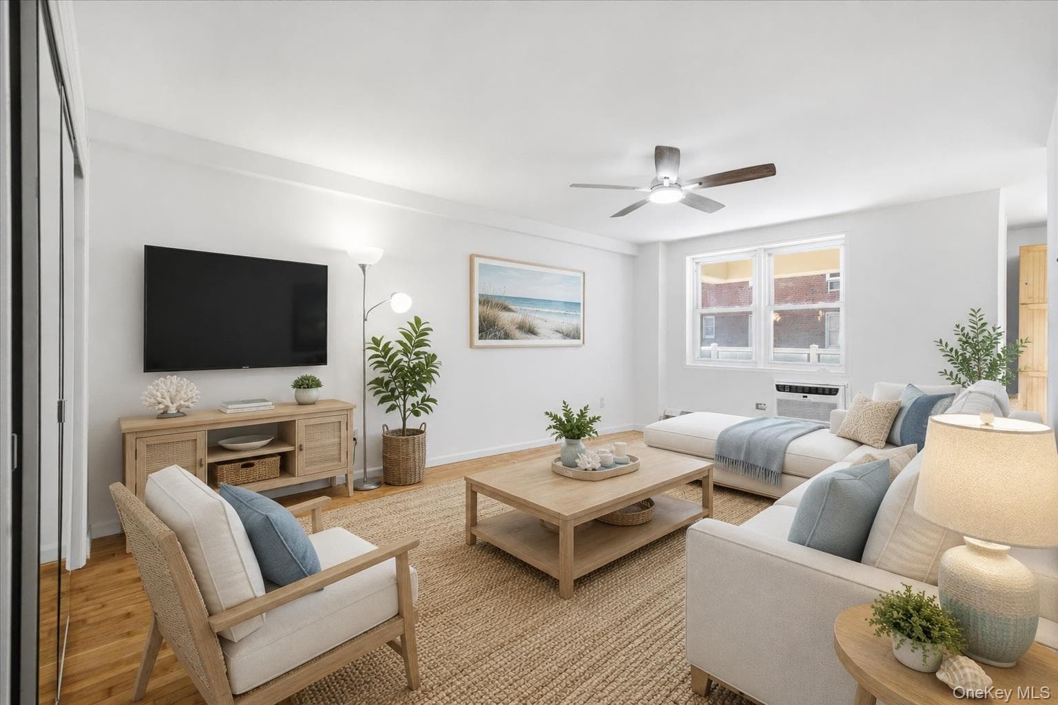 370 W Broadway Unit: 5W thumbnail 3