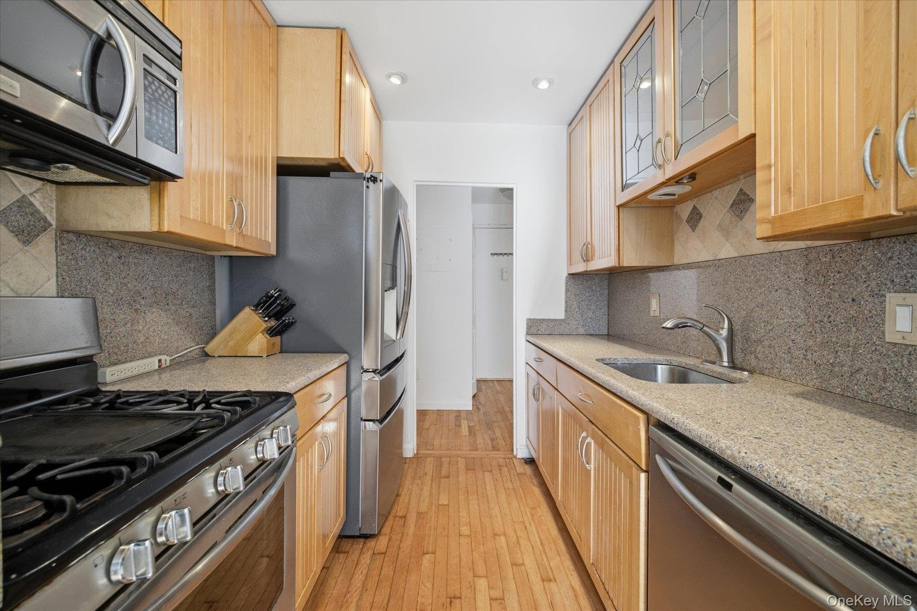 370 W Broadway Unit: 5W thumbnail 6