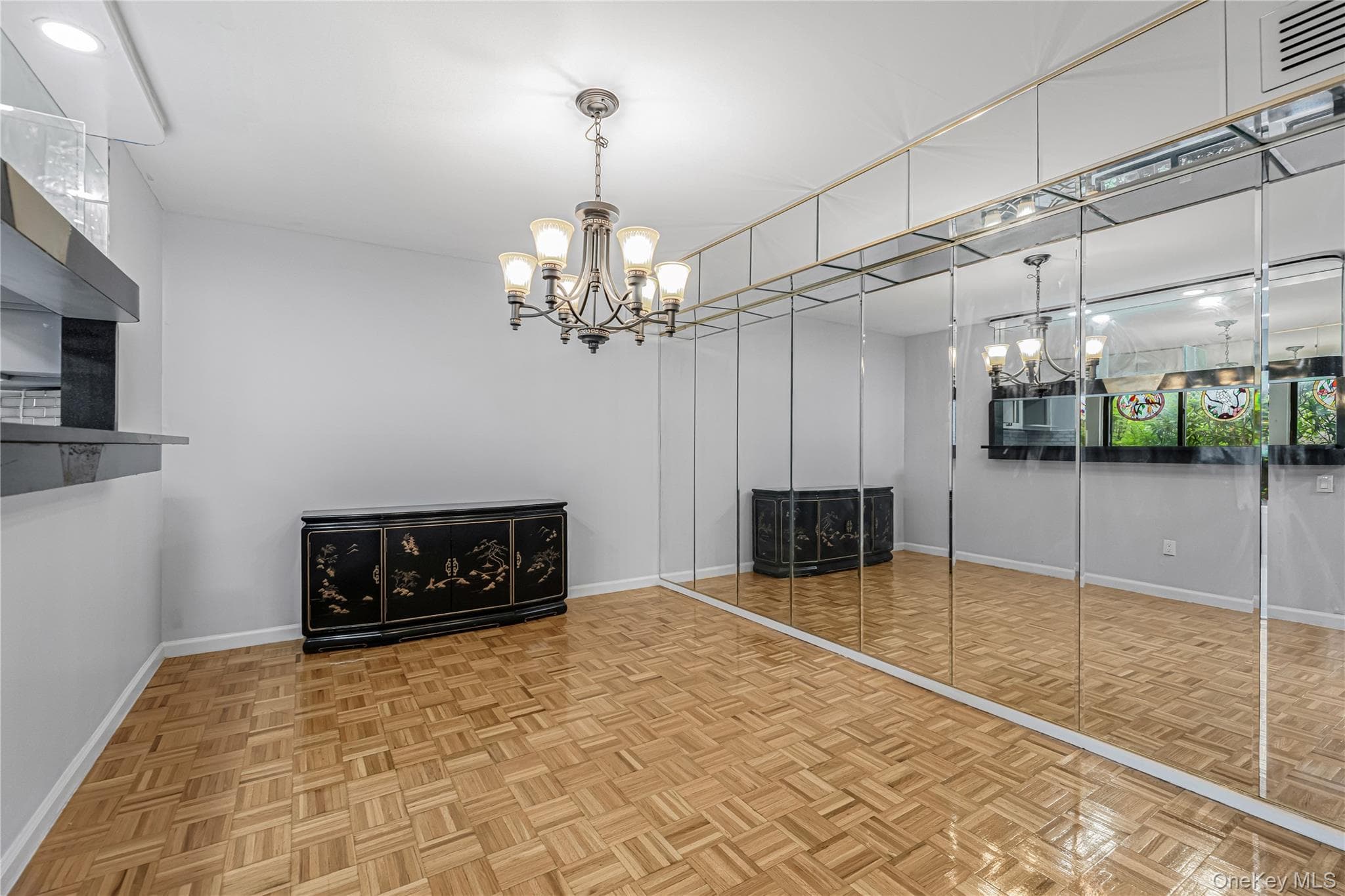 11 Jackson Avenue Unit: 27 thumbnail 21
