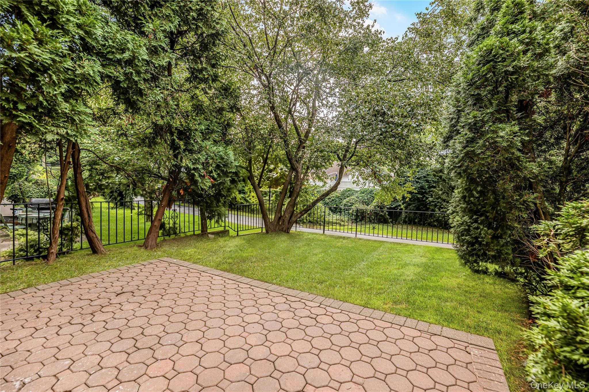 11 Jackson Avenue Unit: 27 thumbnail 24