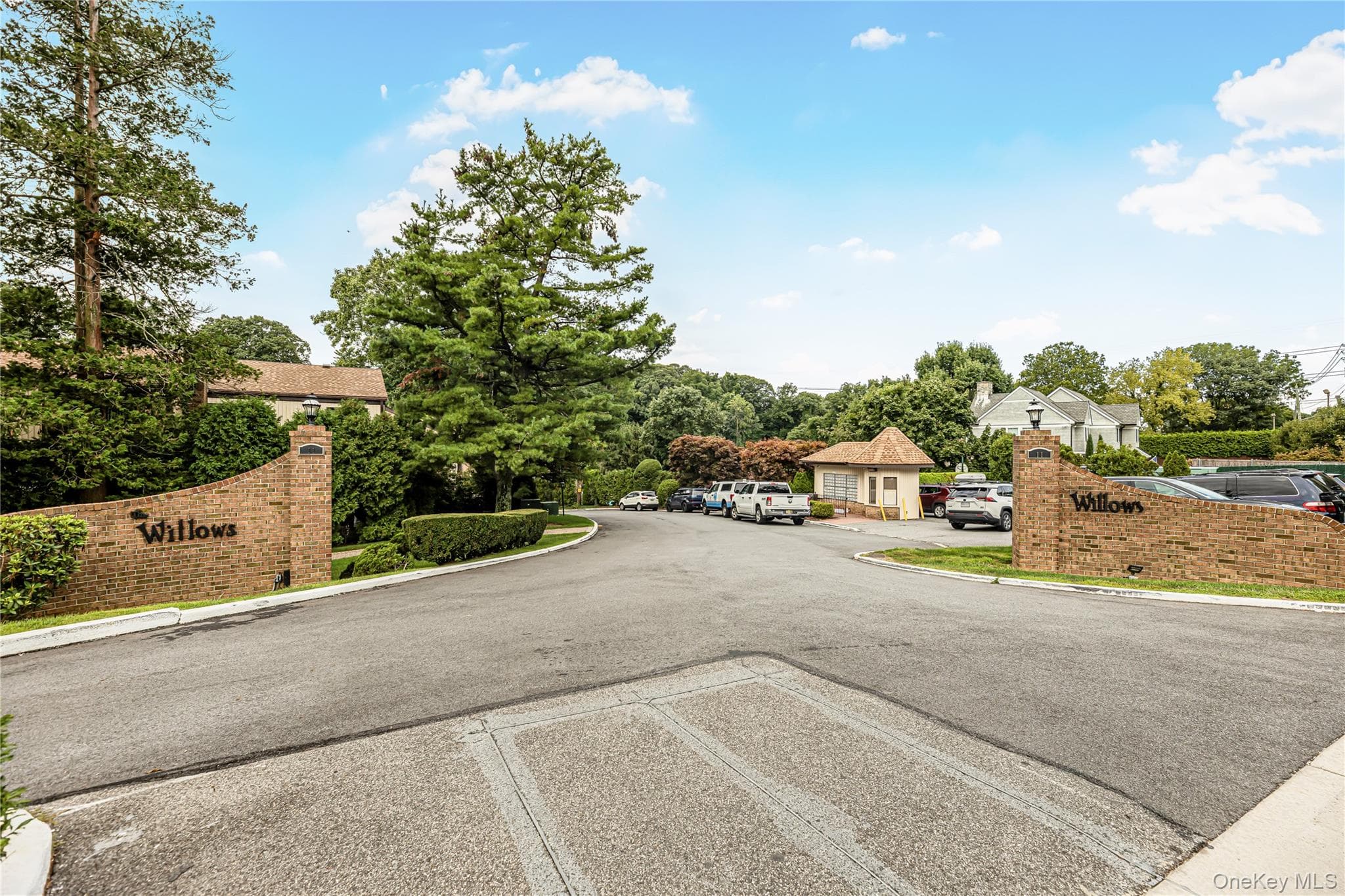 11 Jackson Avenue Unit: 27 thumbnail 2
