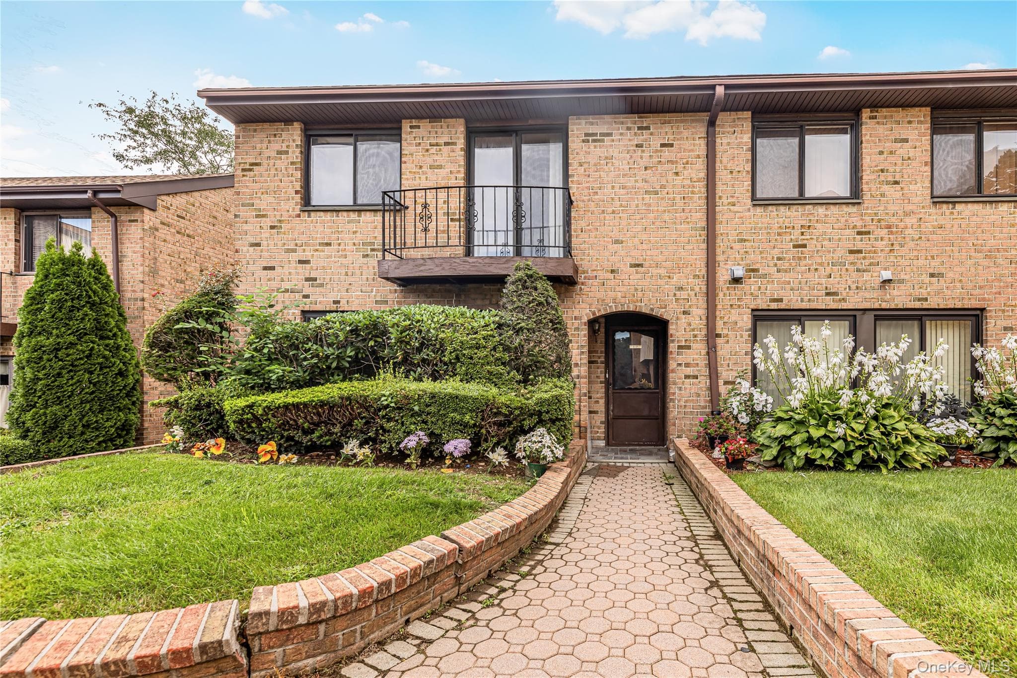 11 Jackson Avenue Unit: 27 thumbnail 4