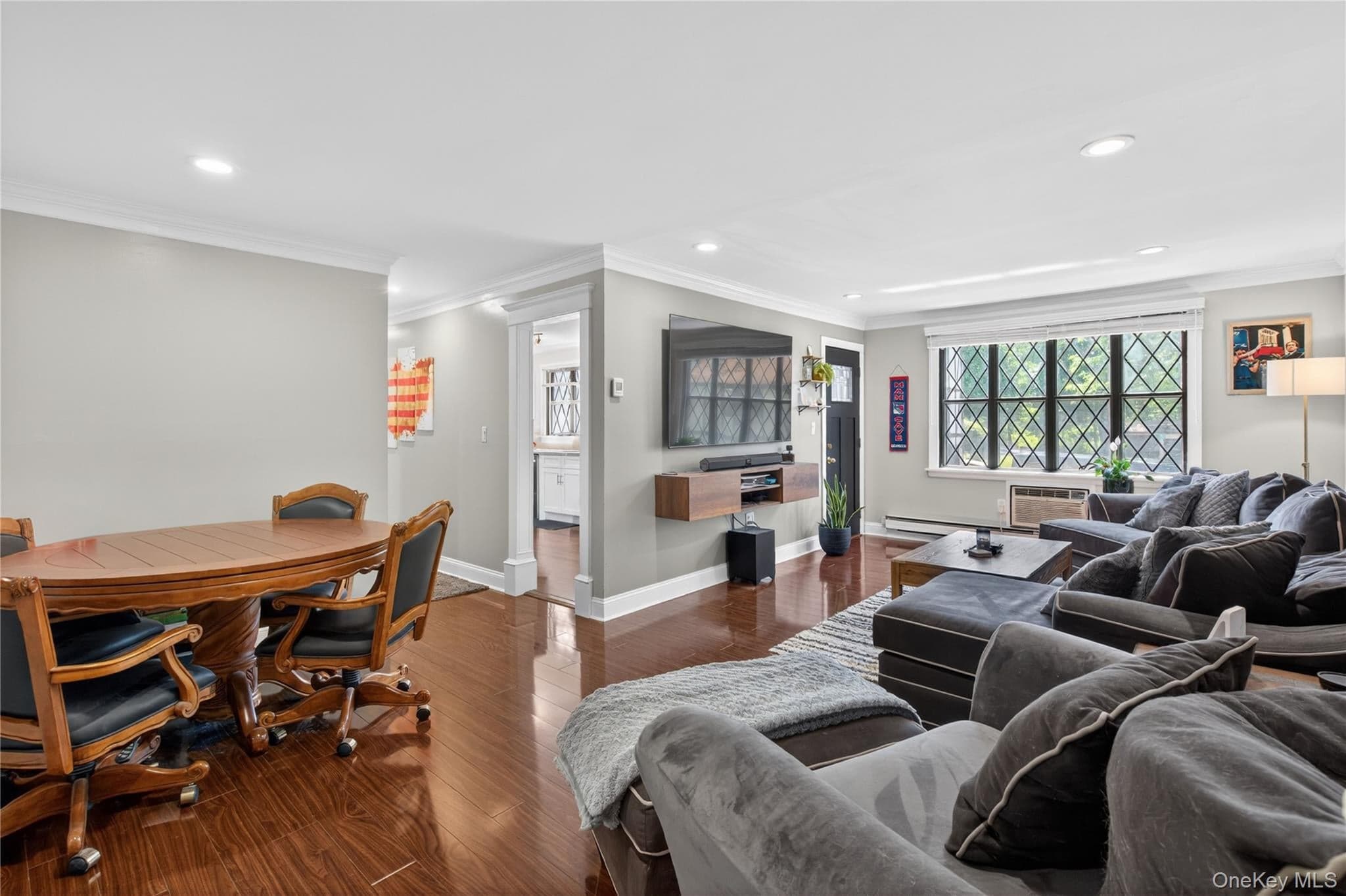 425 Sierra Vista Lane thumbnail 9