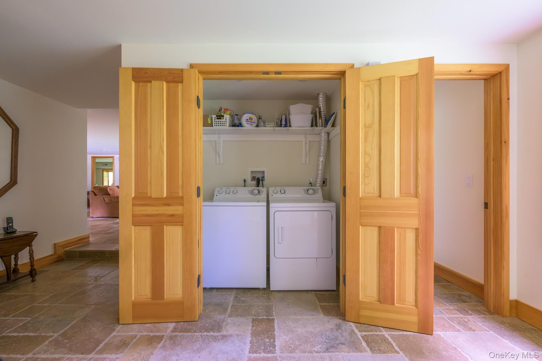 219 Roche Drive thumbnail 34
