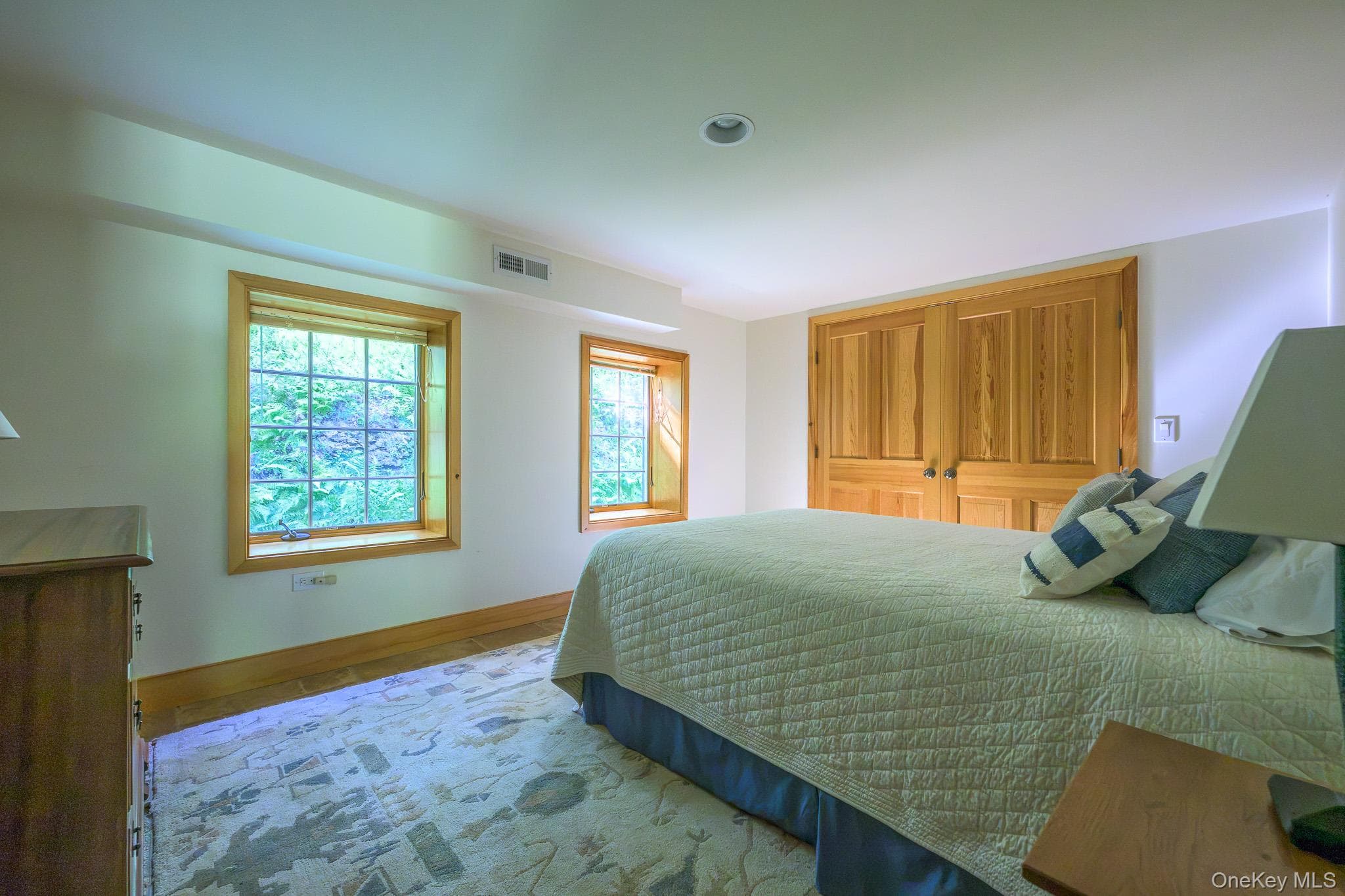 219 Roche Drive thumbnail 29