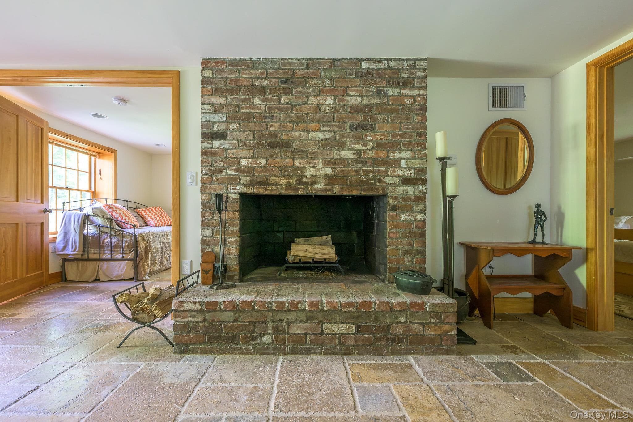 219 Roche Drive thumbnail 22