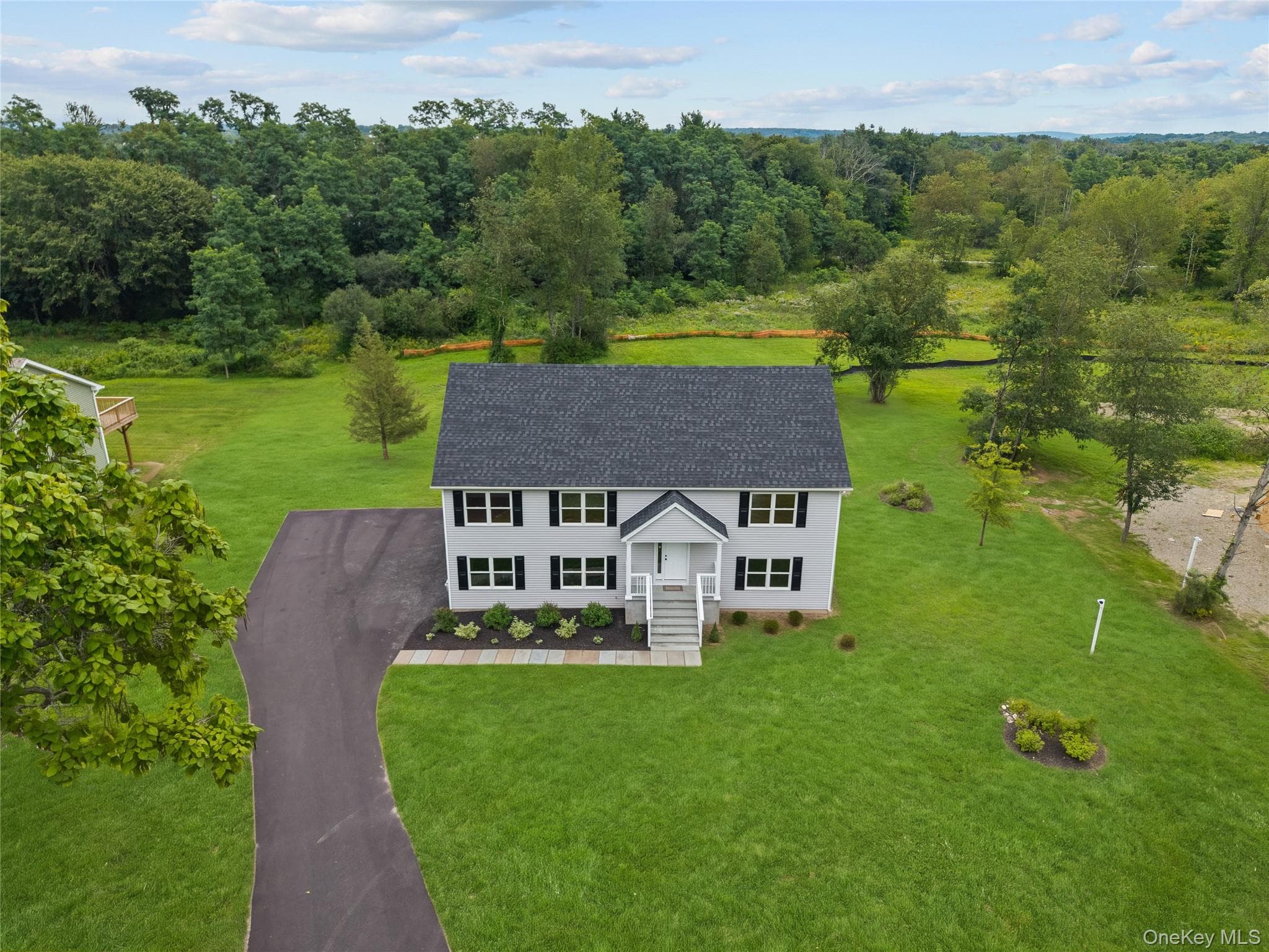 109 Robinson Lane, Wappingers Falls