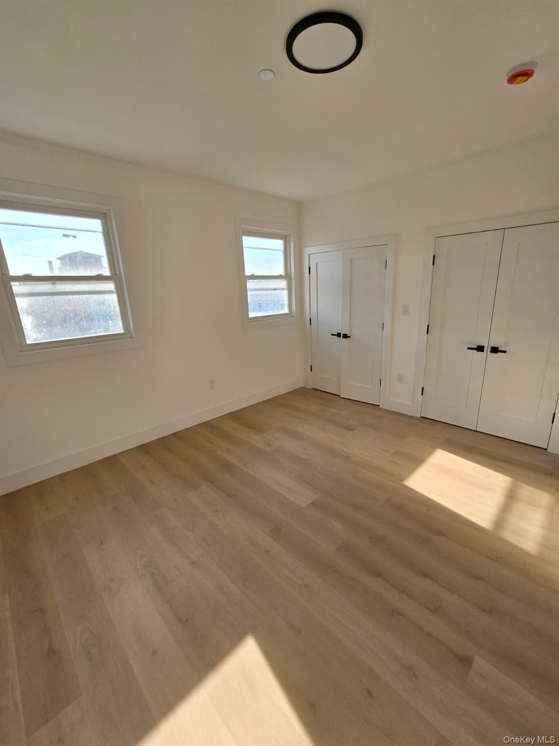 445 Beach 45th Street thumbnail 21