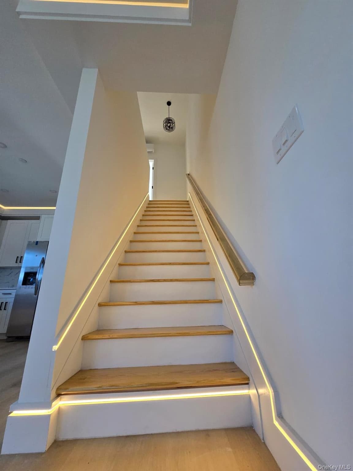 445 Beach 45th Street thumbnail 16