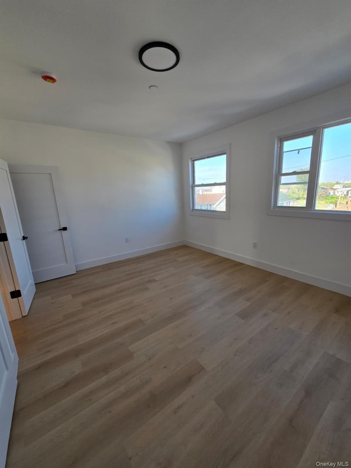 445 Beach 45th Street thumbnail 24