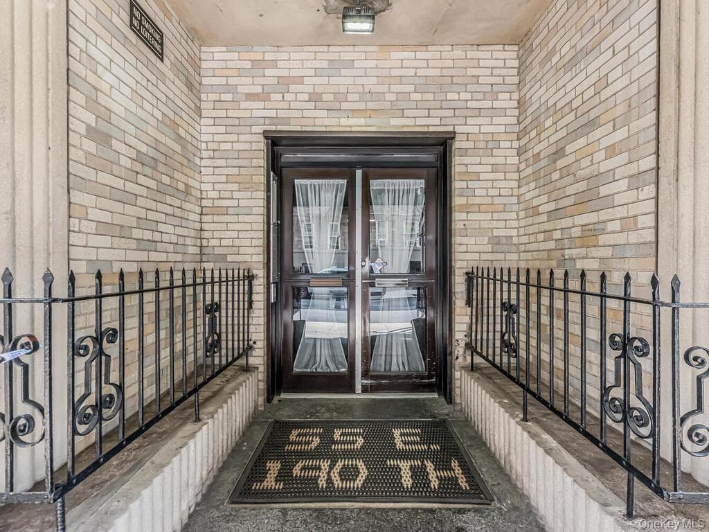 55 E 190 St Unit: 57 photo 1