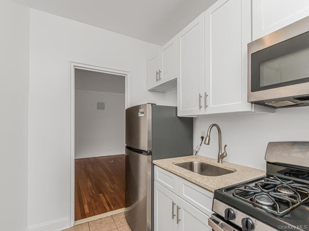 55 E 190 St Unit: 57 thumbnail 2