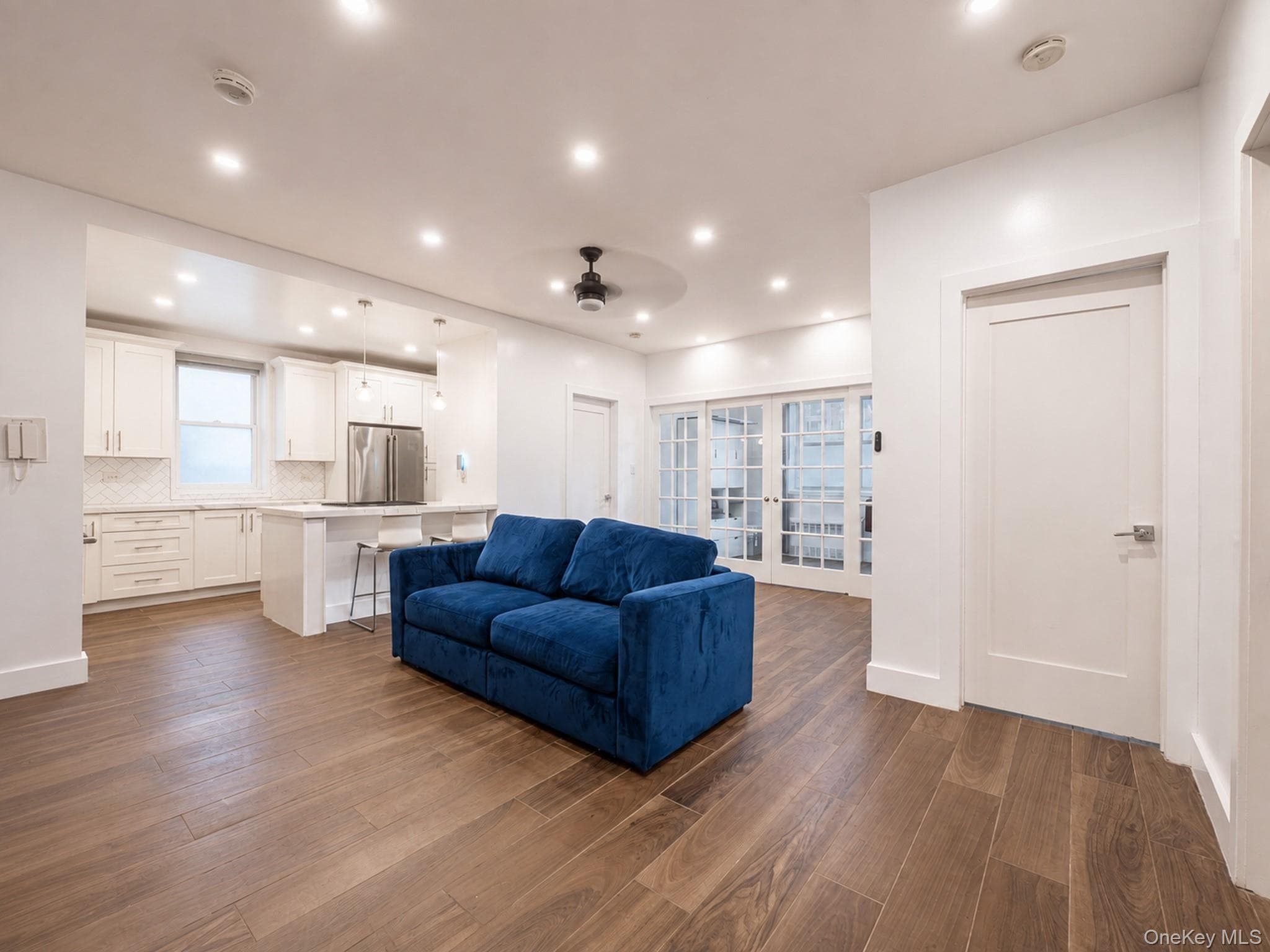 63-11 Queens Boulevard Unit: A-3 thumbnail 2