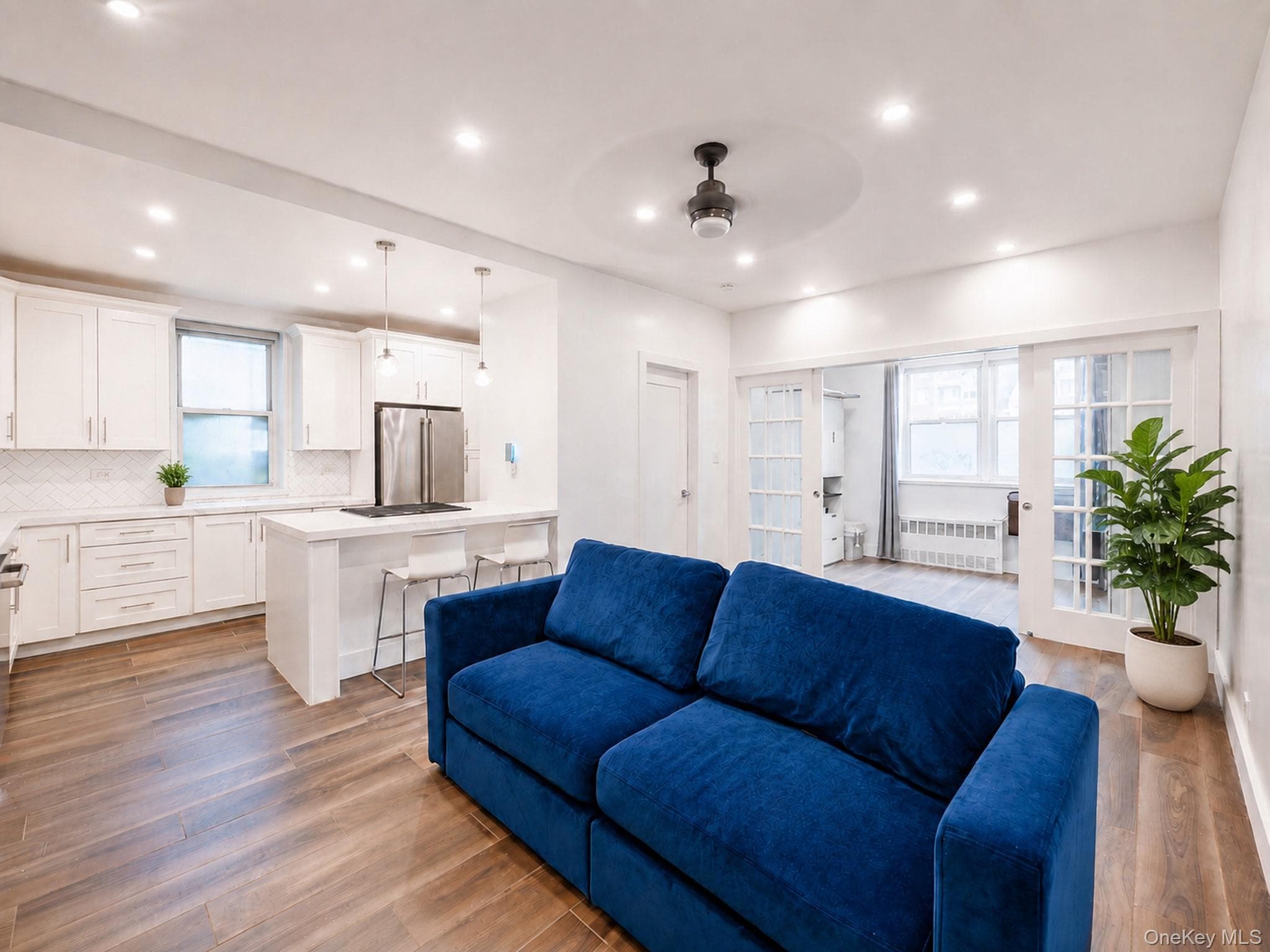63-11 Queens Boulevard Unit: A-3 photo 1