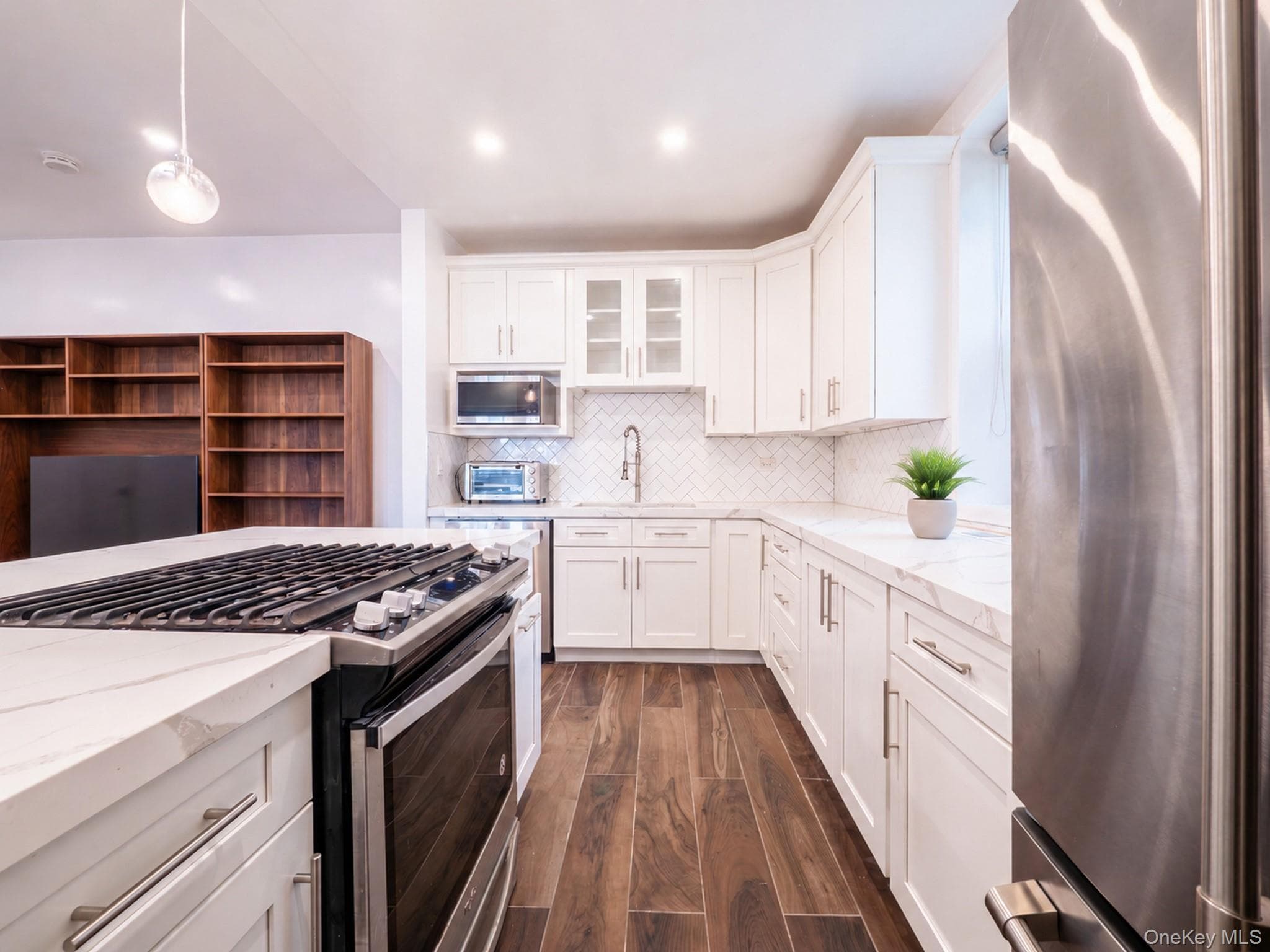 63-11 Queens Boulevard Unit: A-3 thumbnail 7