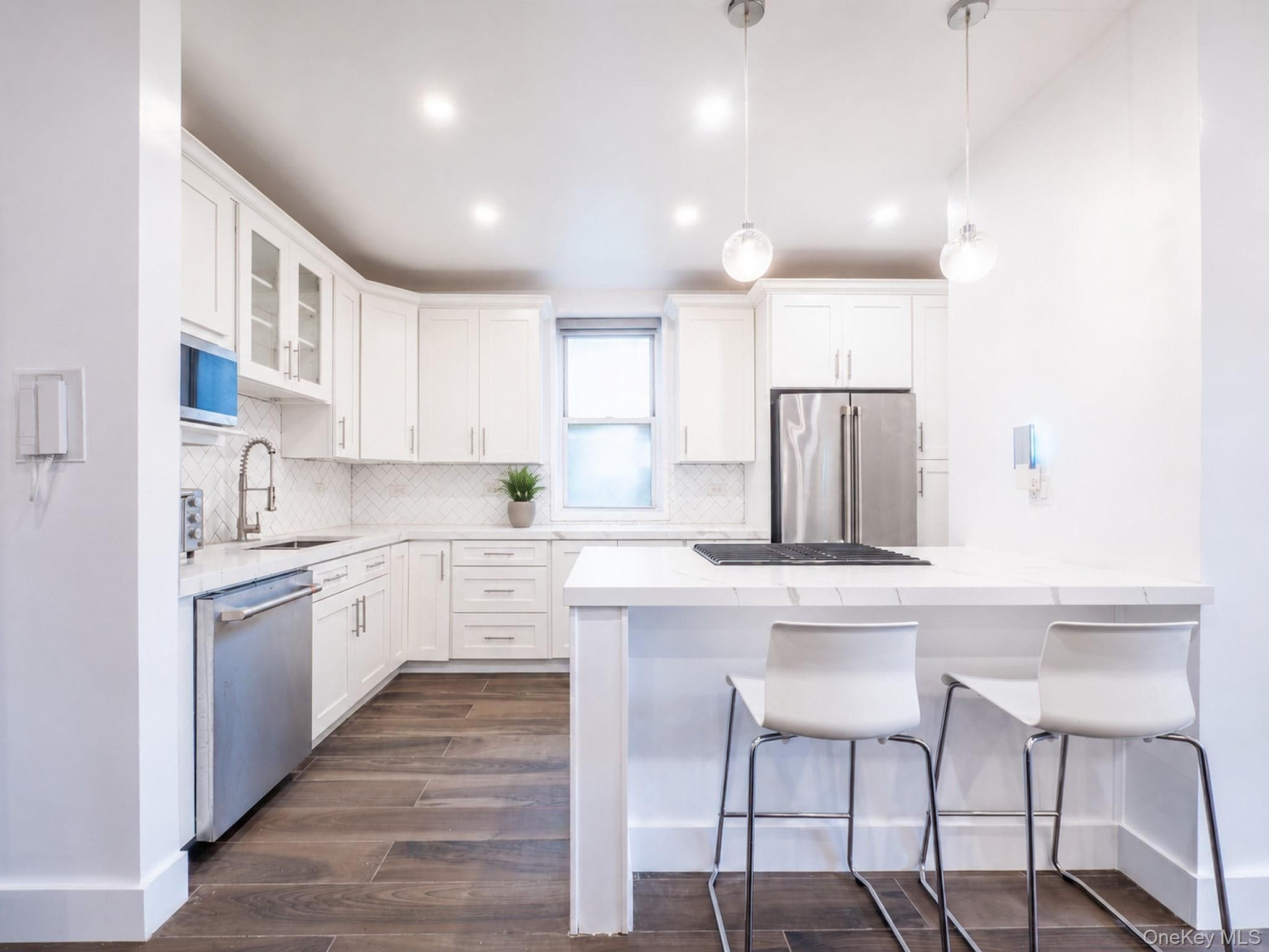 63-11 Queens Boulevard Unit: A-3 thumbnail 4