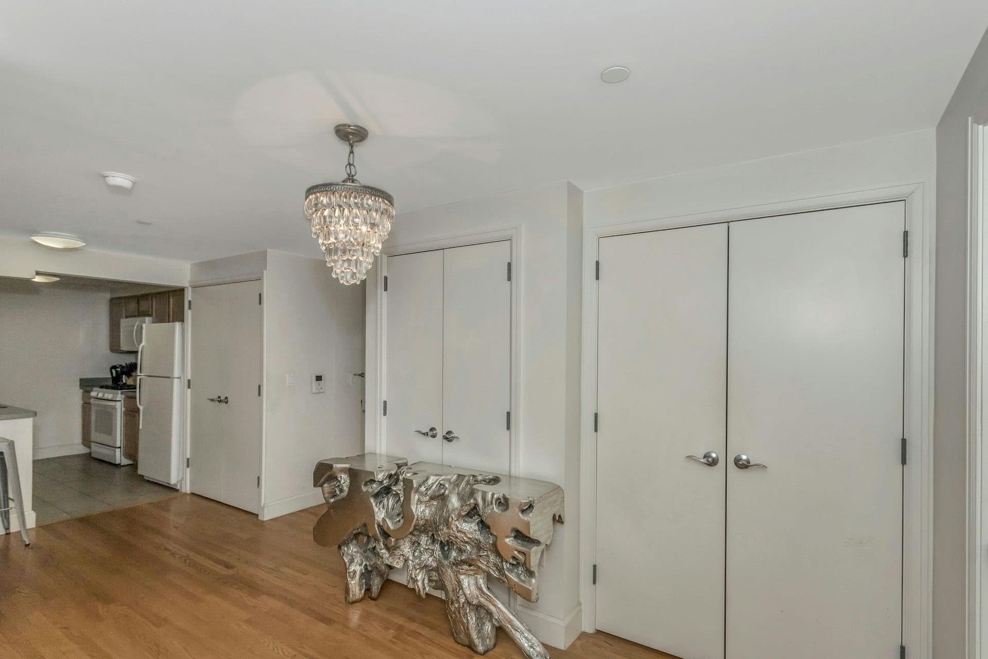 1885 Lexington Avenue Unit: 5B thumbnail 3