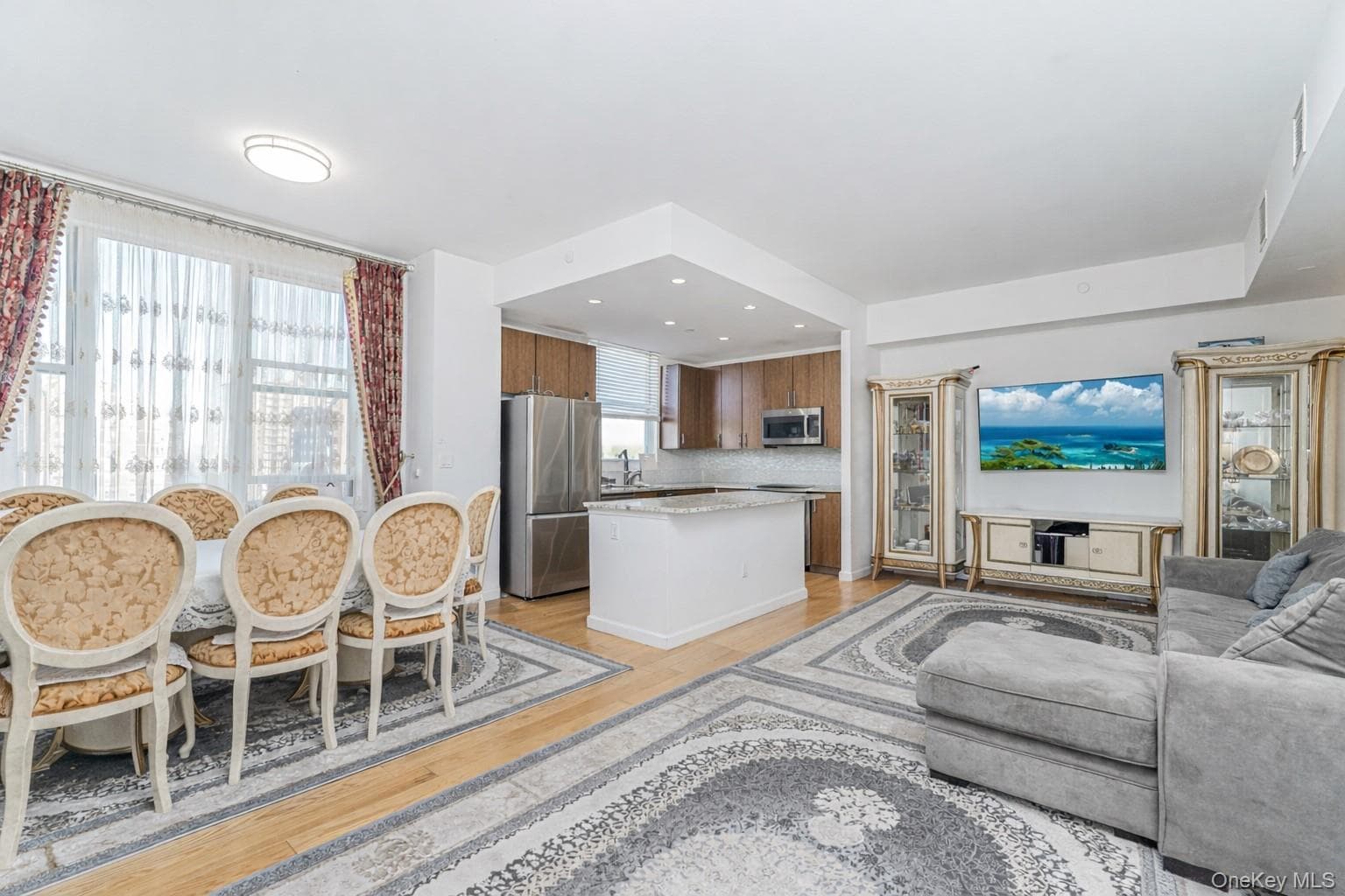 50 Oceana Drive Unit: 8D photo 1