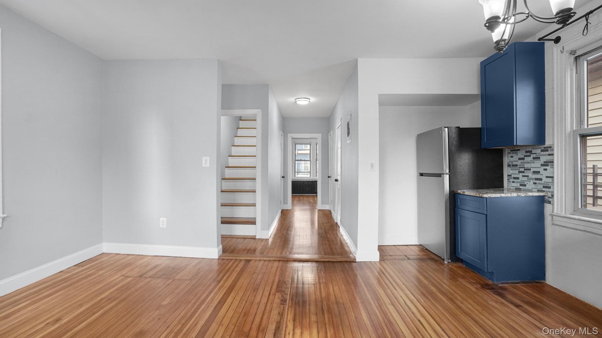 320 E 235th Street thumbnail 13