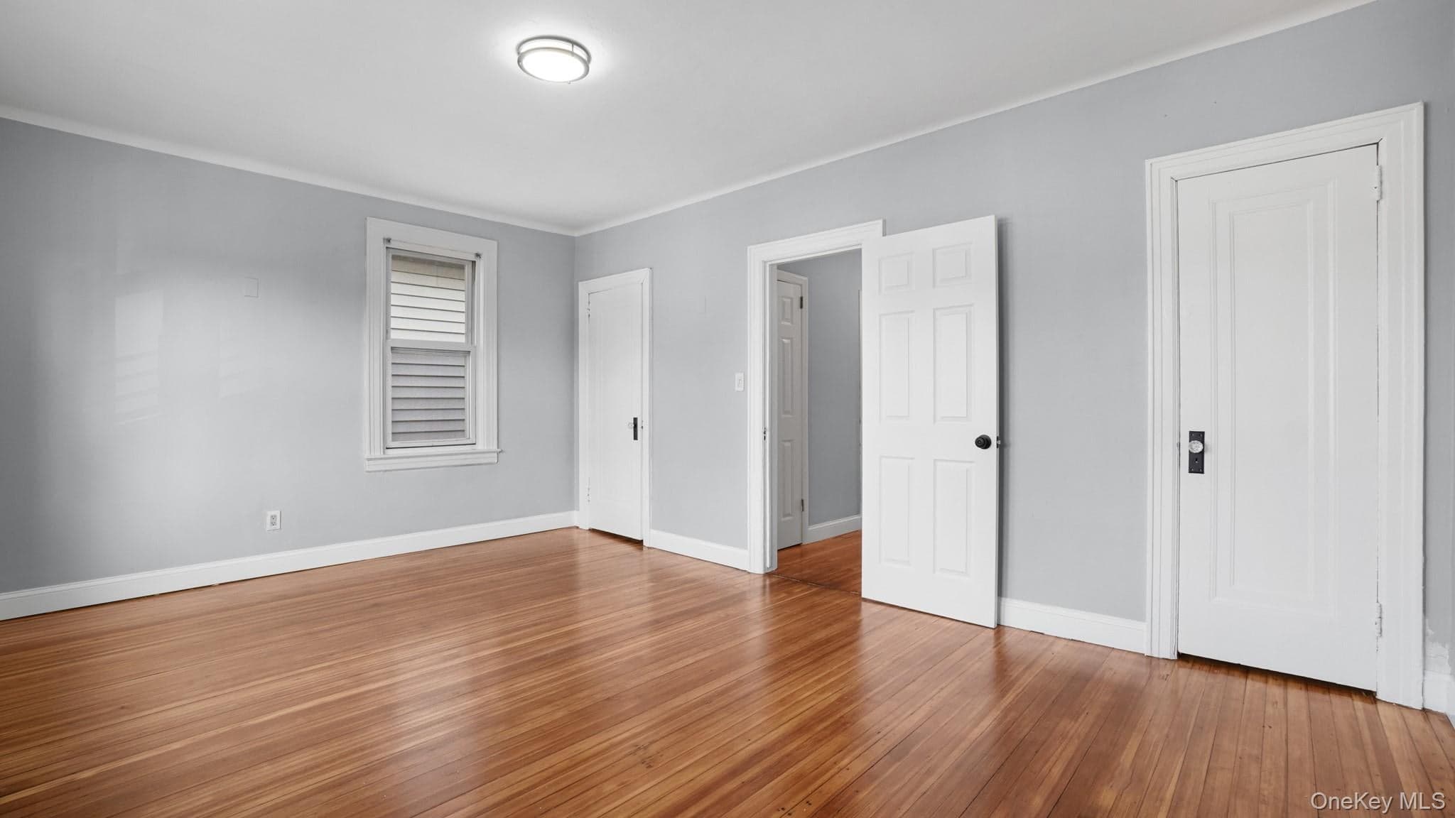 320 E 235th Street thumbnail 9