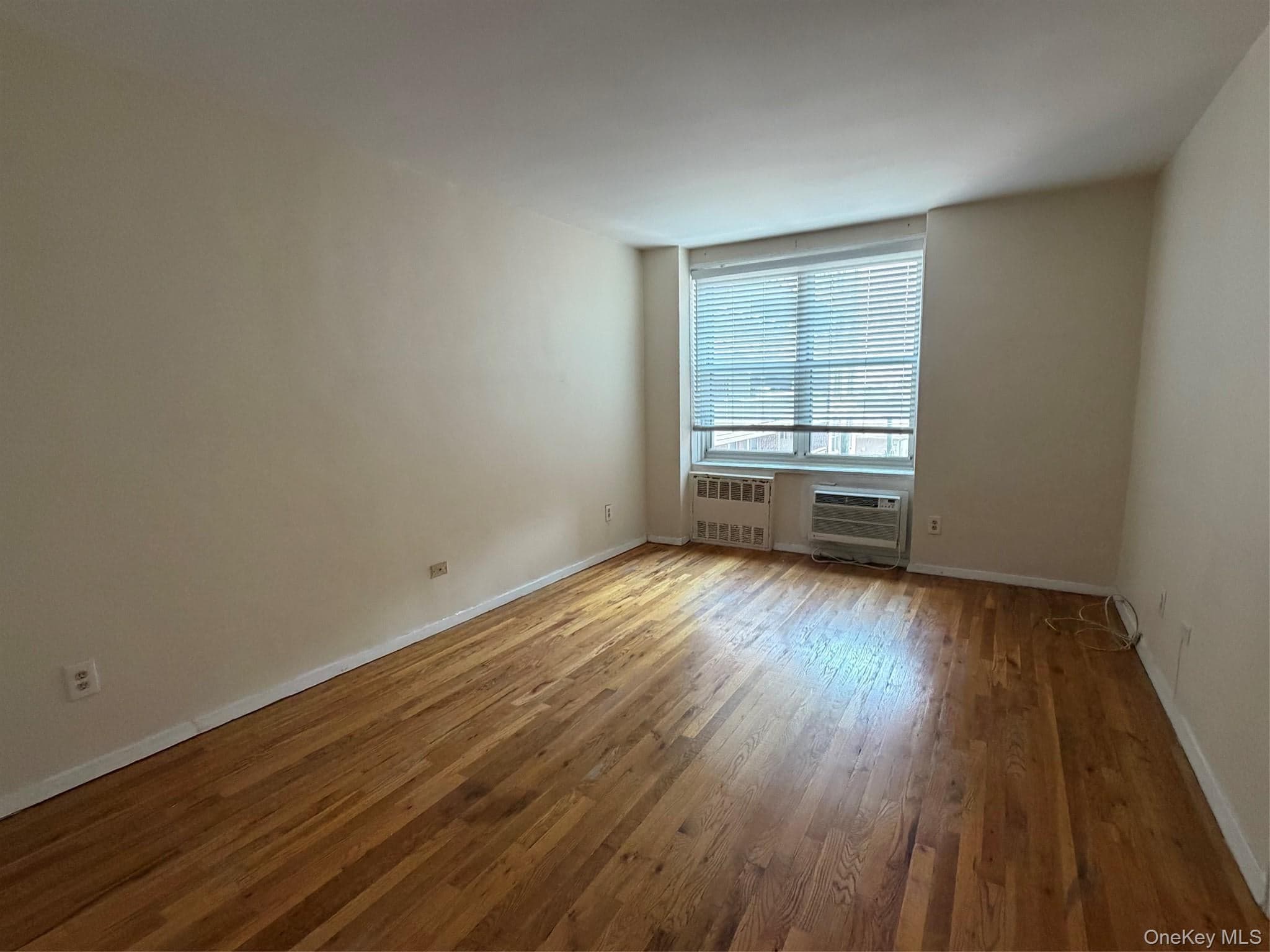 410 E Broadway Unit: 4T thumbnail 10
