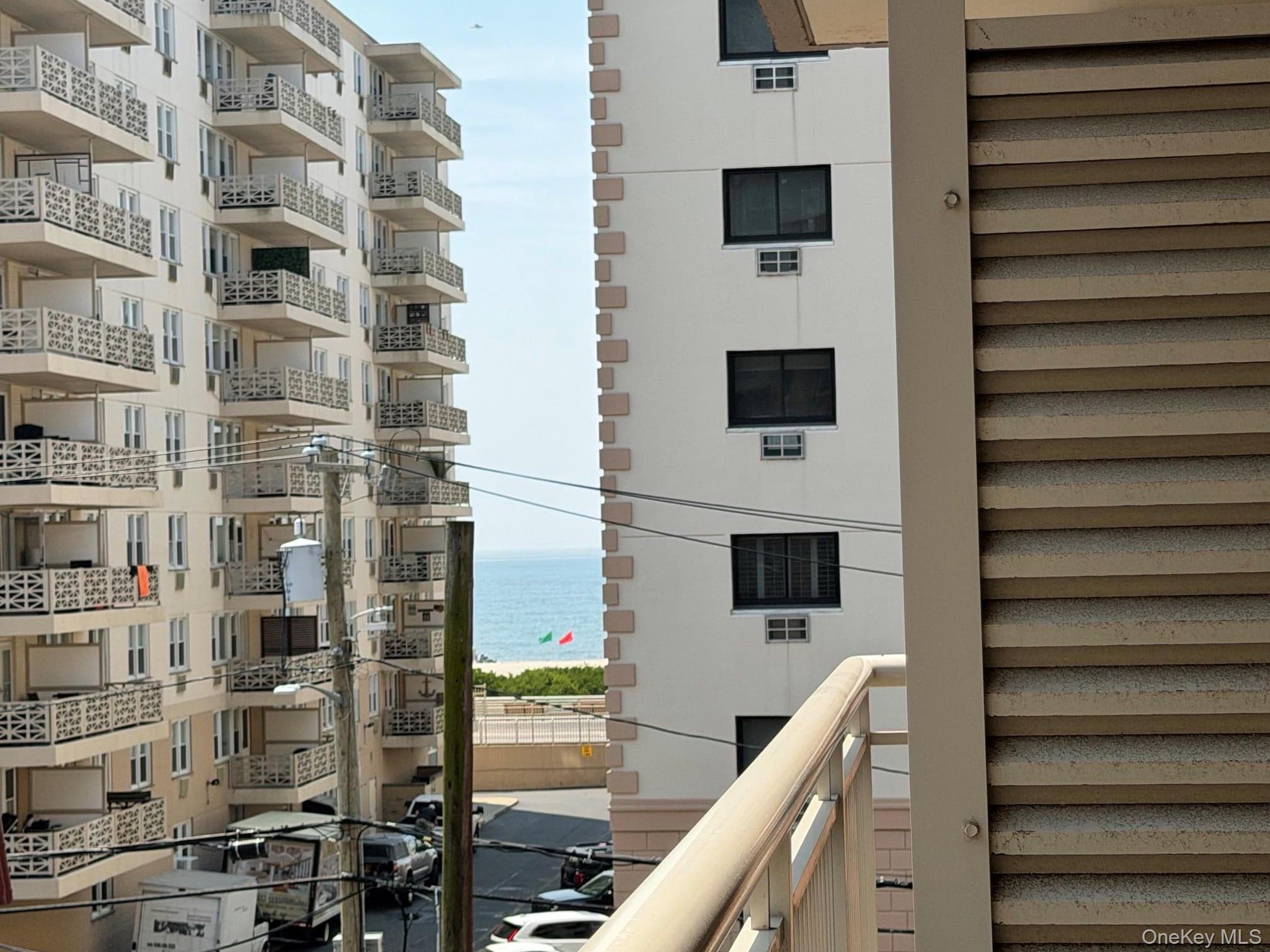 410 E Broadway Unit: 4T thumbnail 11