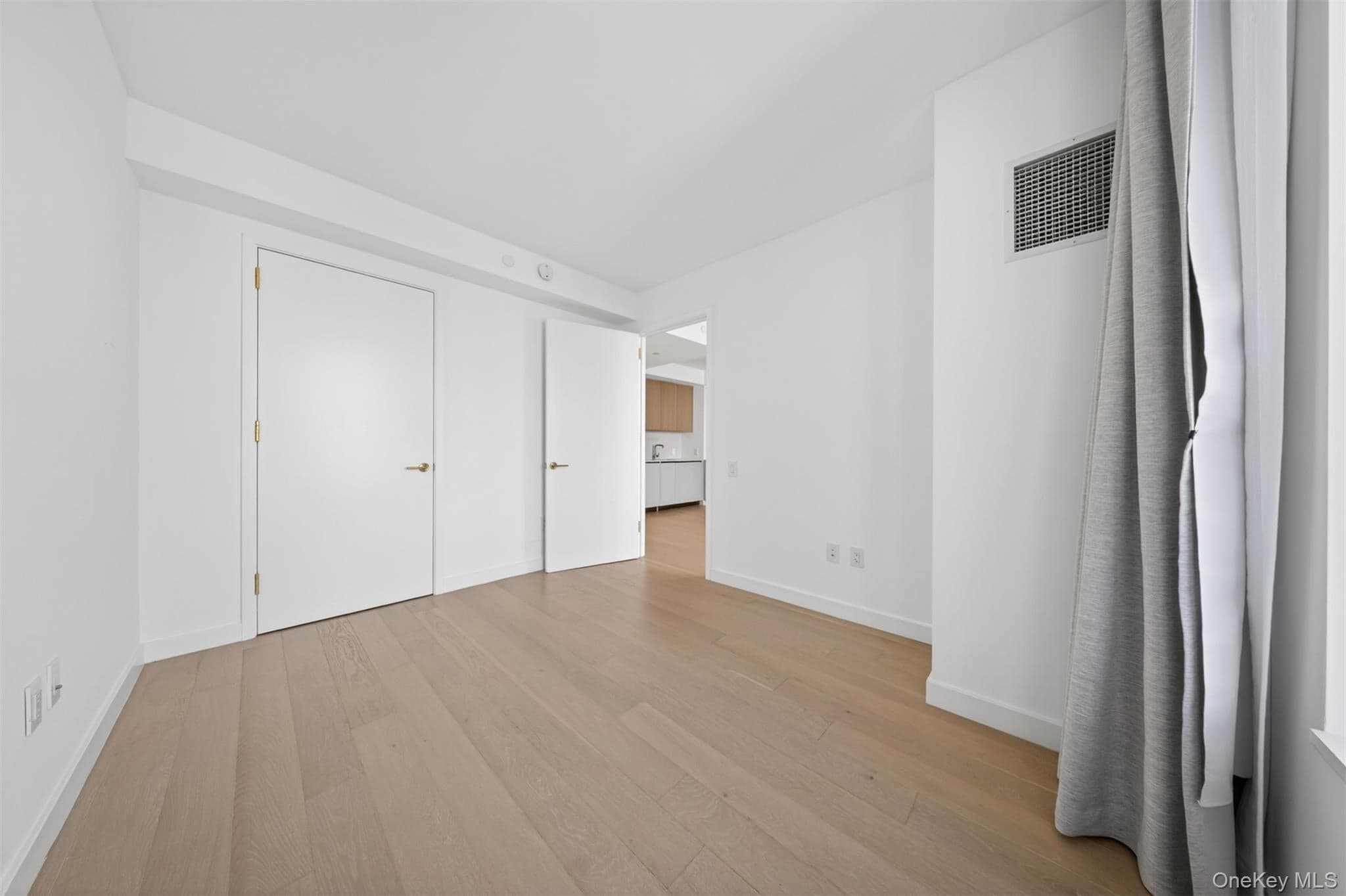 3 Court Square Unit: 5005 thumbnail 12