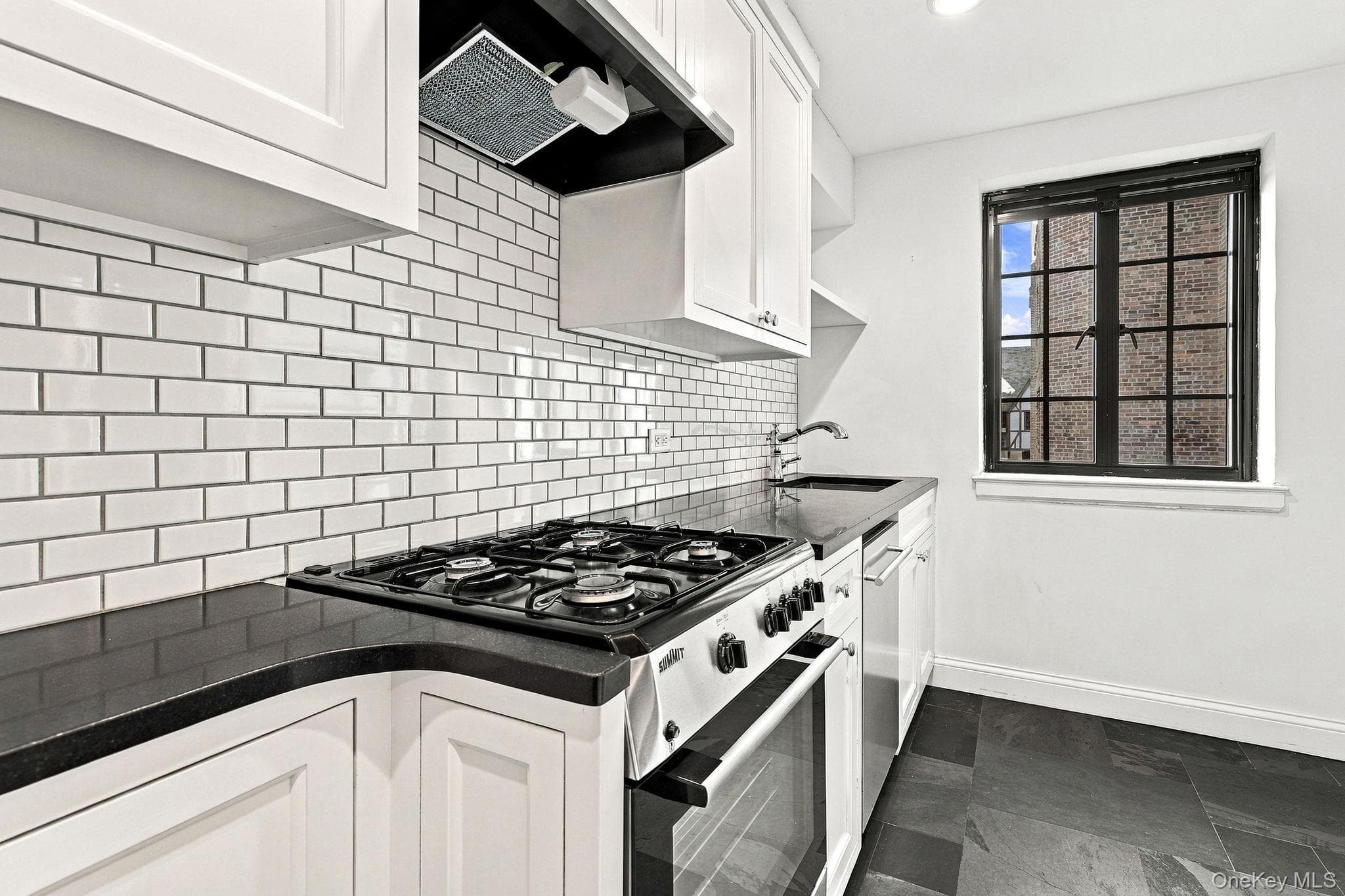 66 Milton Road Unit: D43 thumbnail 8