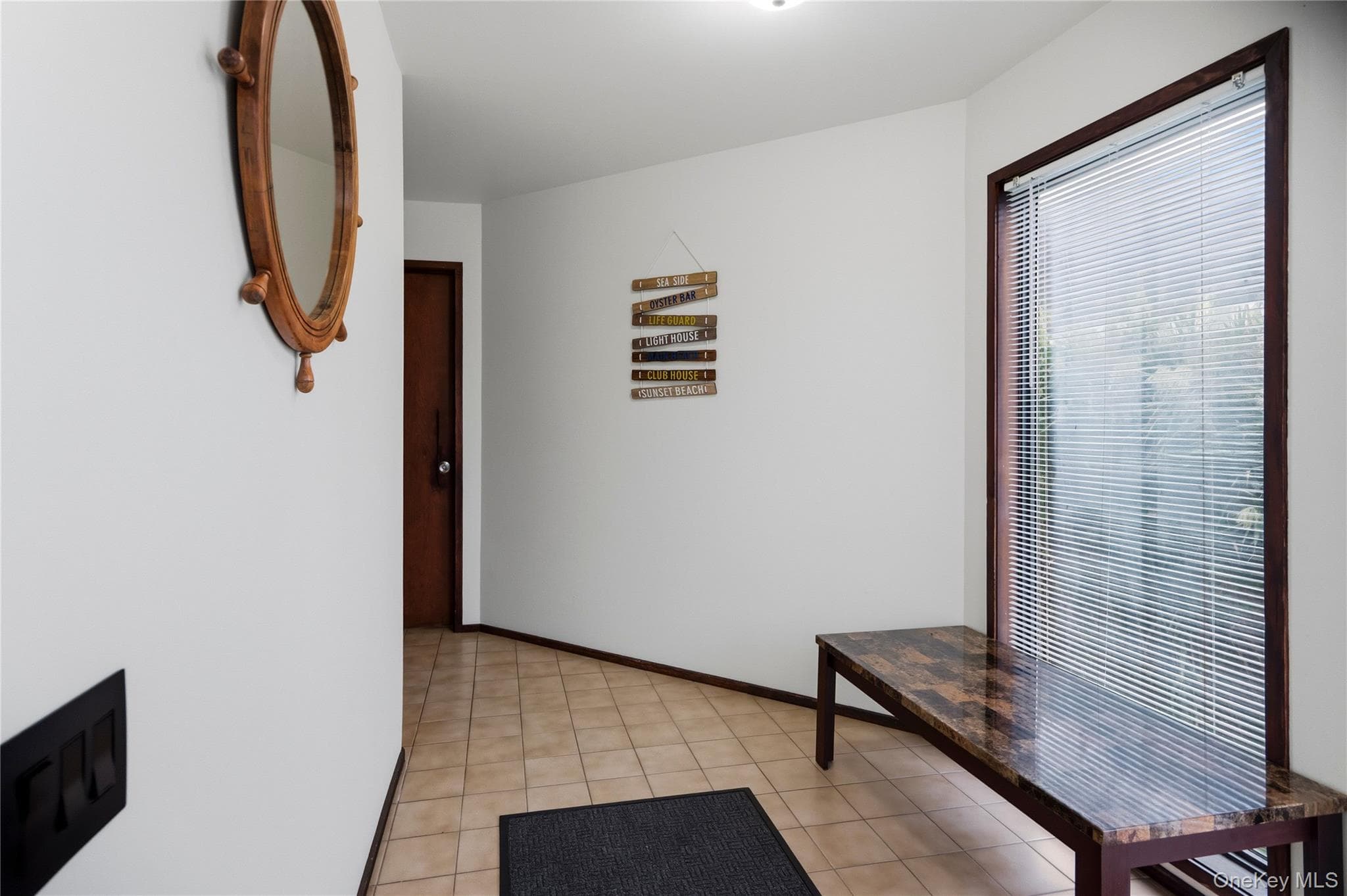 8 Cayuga Street thumbnail 32