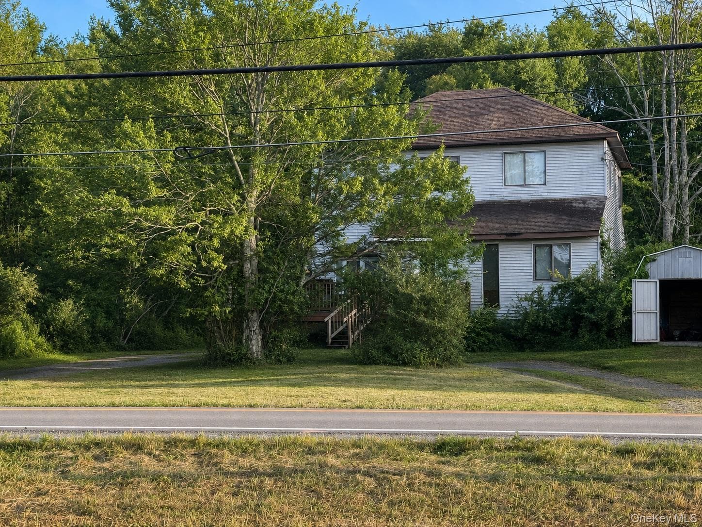 213 Mountaindale Road, Woodridge