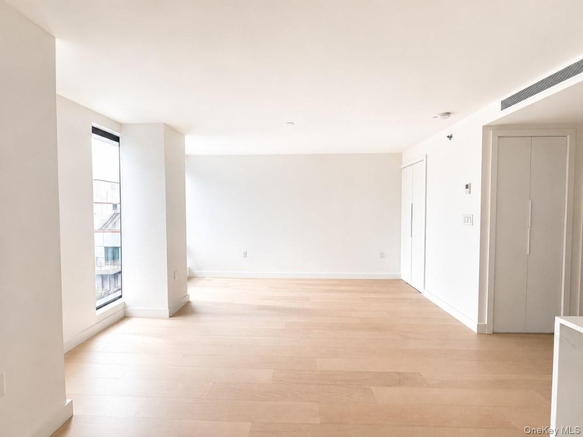144-49 Northern Boulevard Unit: 722, Flushing