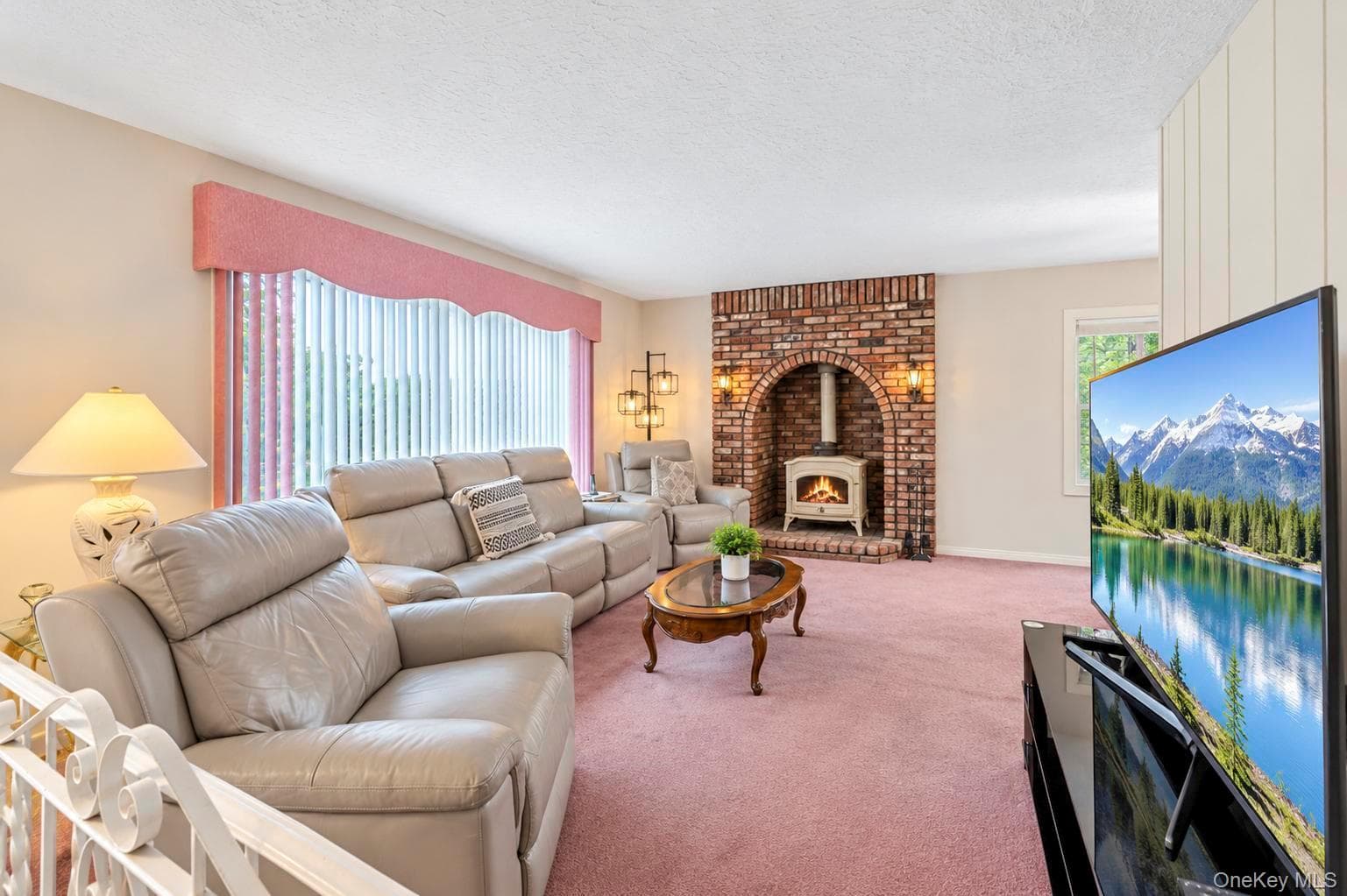 355 W Islip Boulevard thumbnail 18